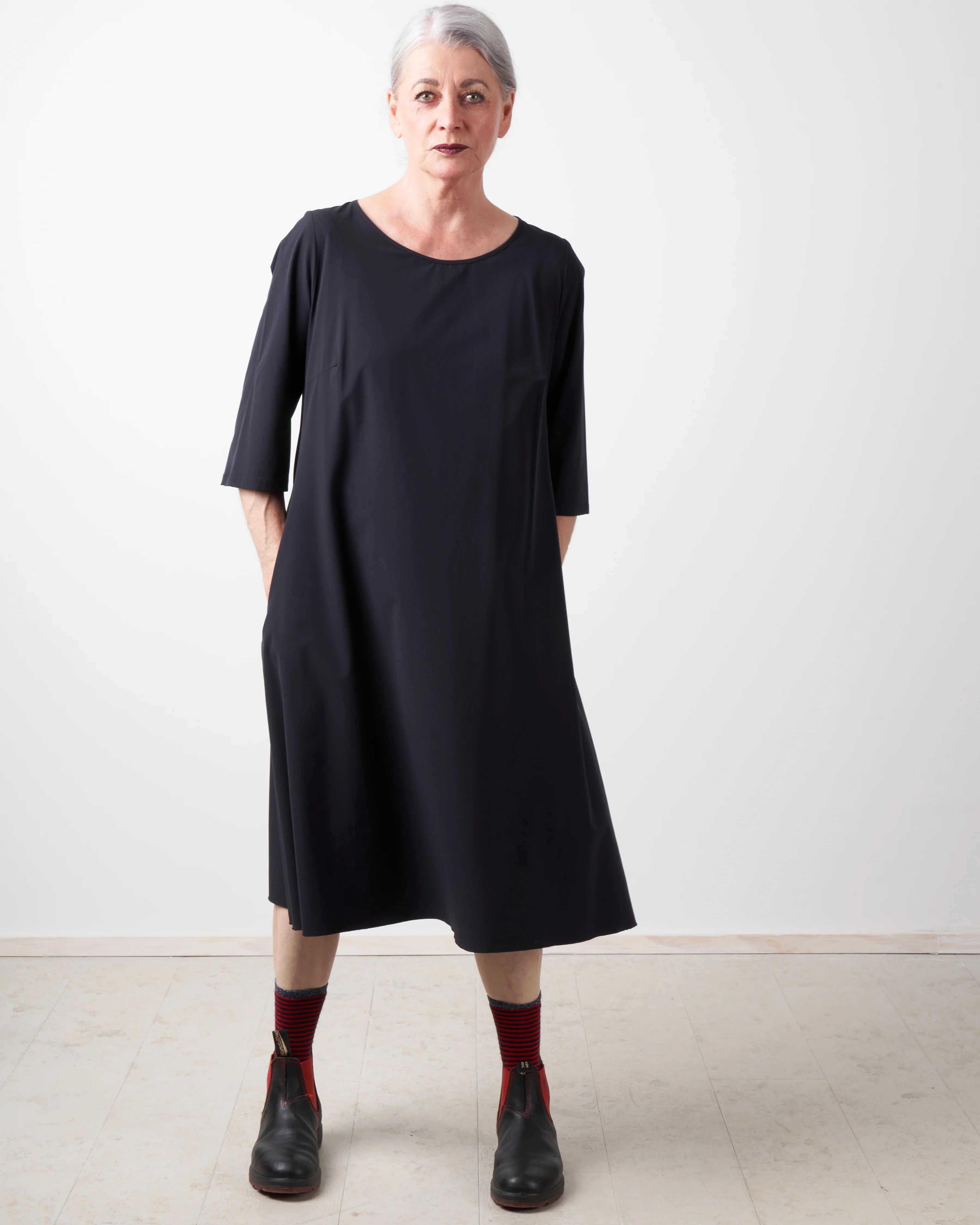 3/4 sleeve knit dress - black - Image 3
