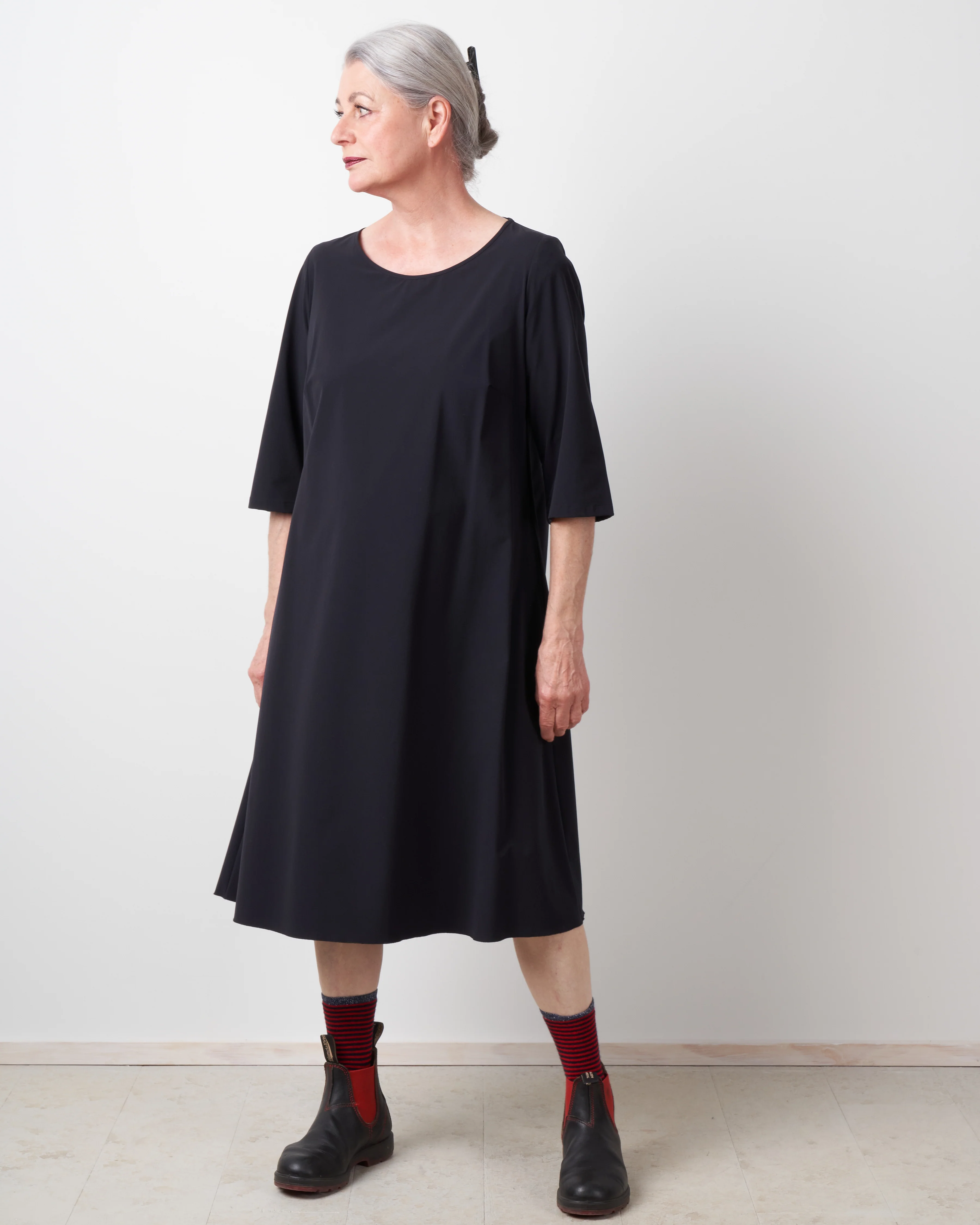3/4 sleeve knit dress - black - Image 4