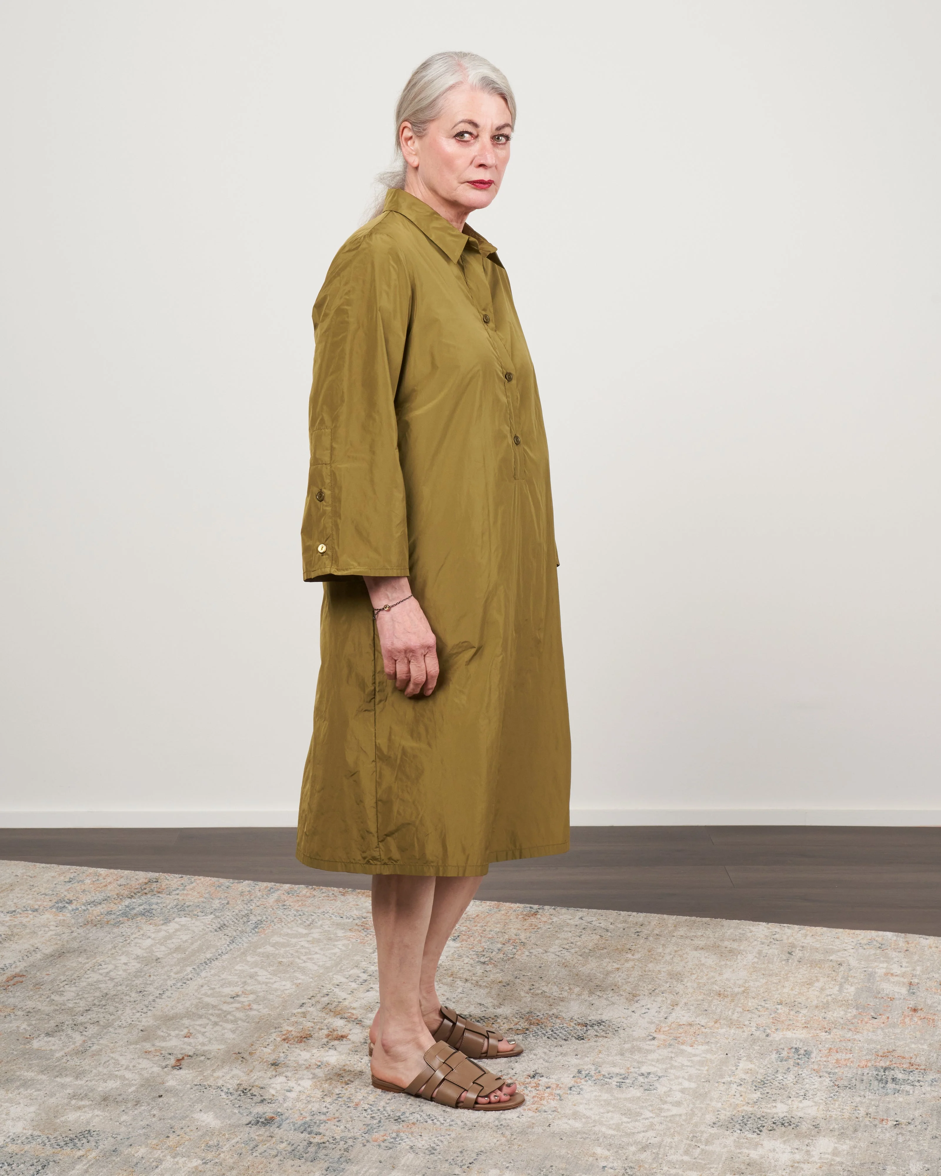 sporty dress with buttons and polo collar - lentil - Image 2