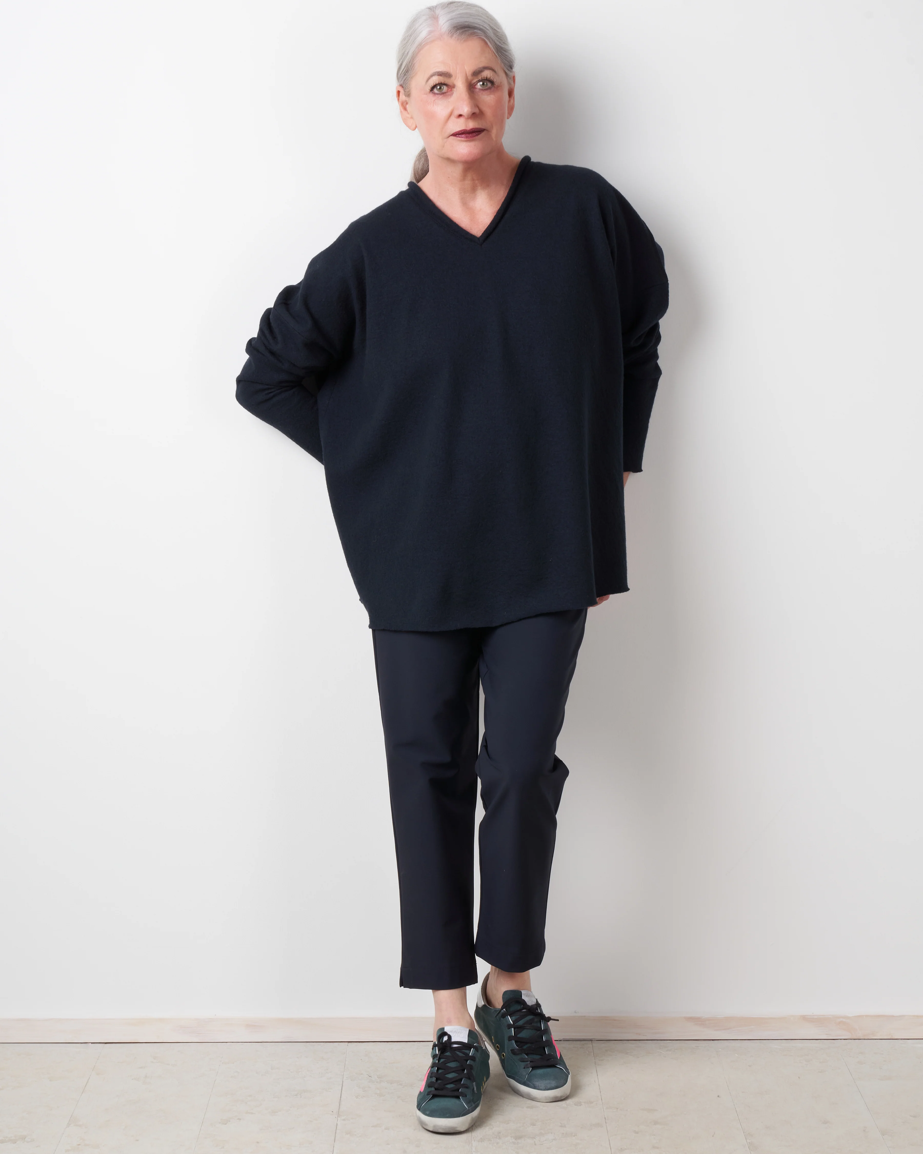 wool v-neck - night - Image 4