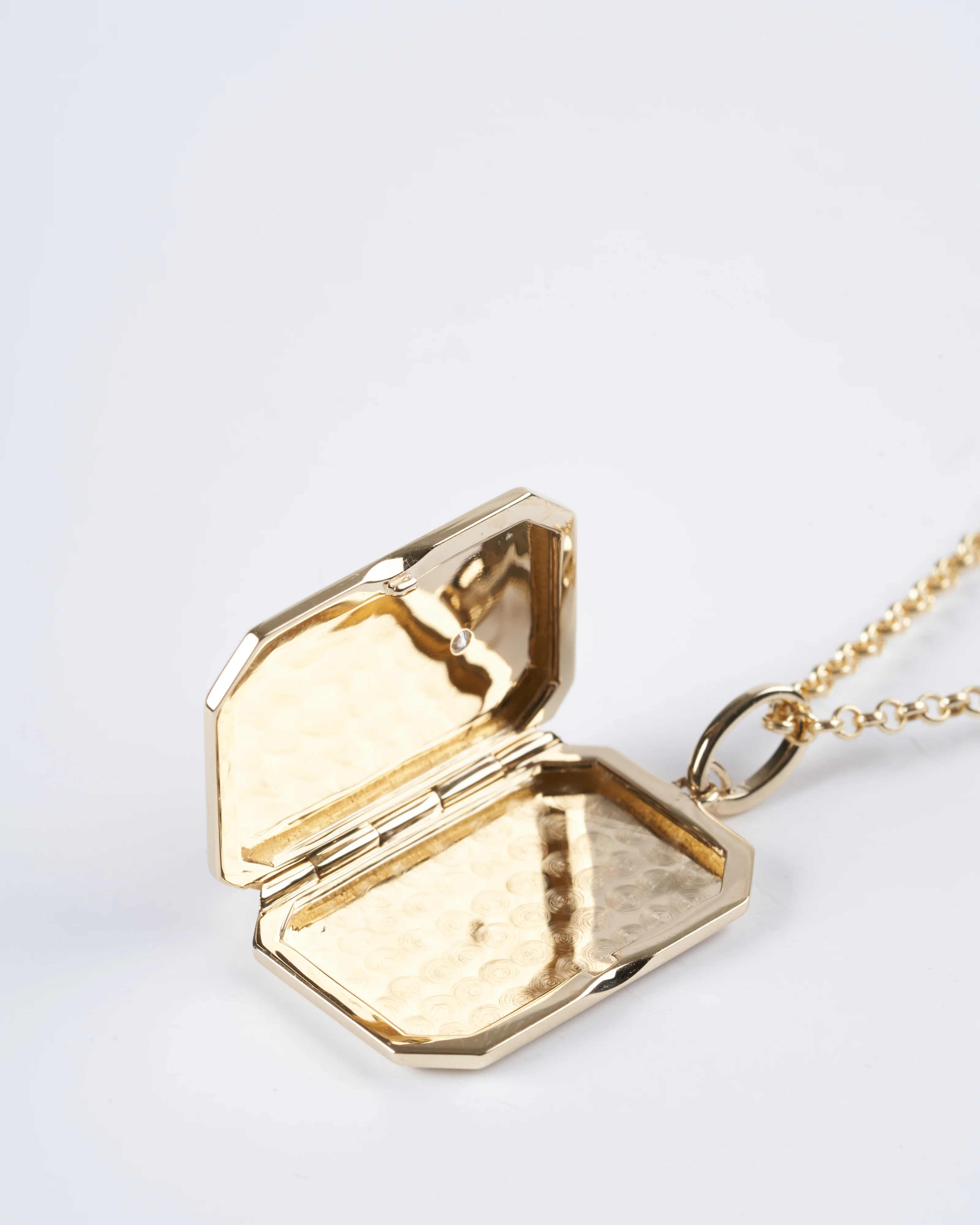 protective eye locket - Image 3