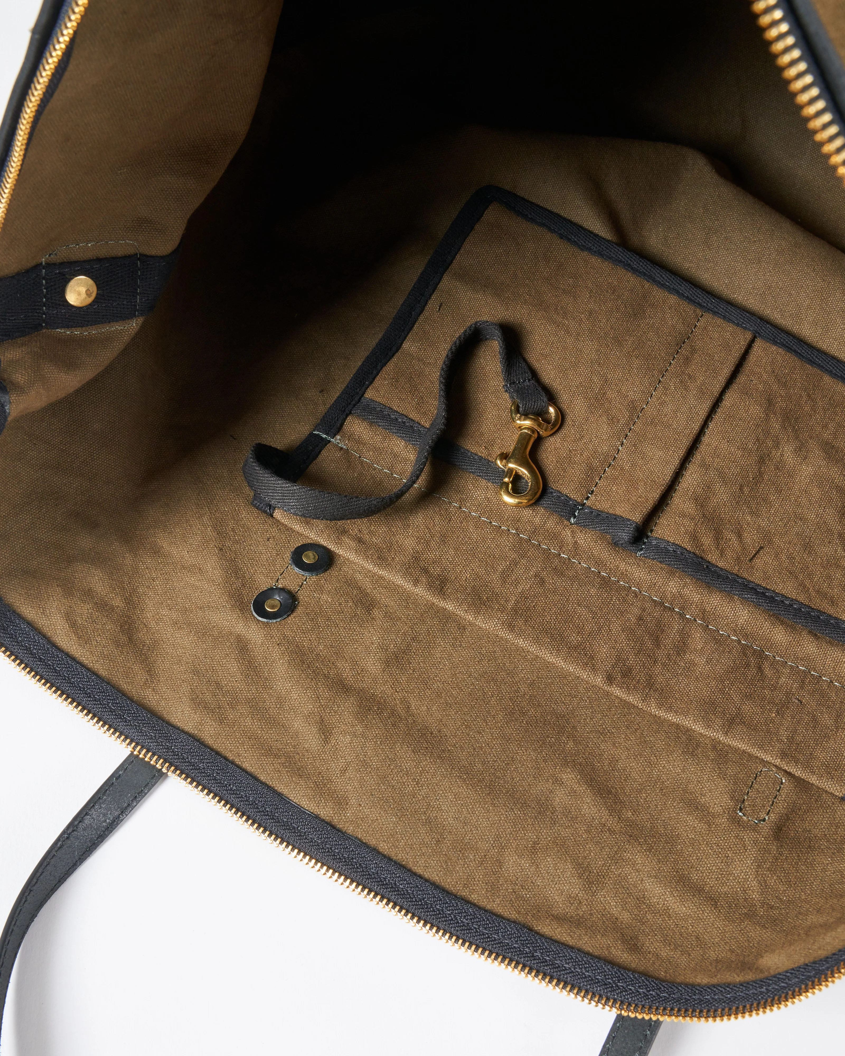 army gold stripe crossbody large - Image 4