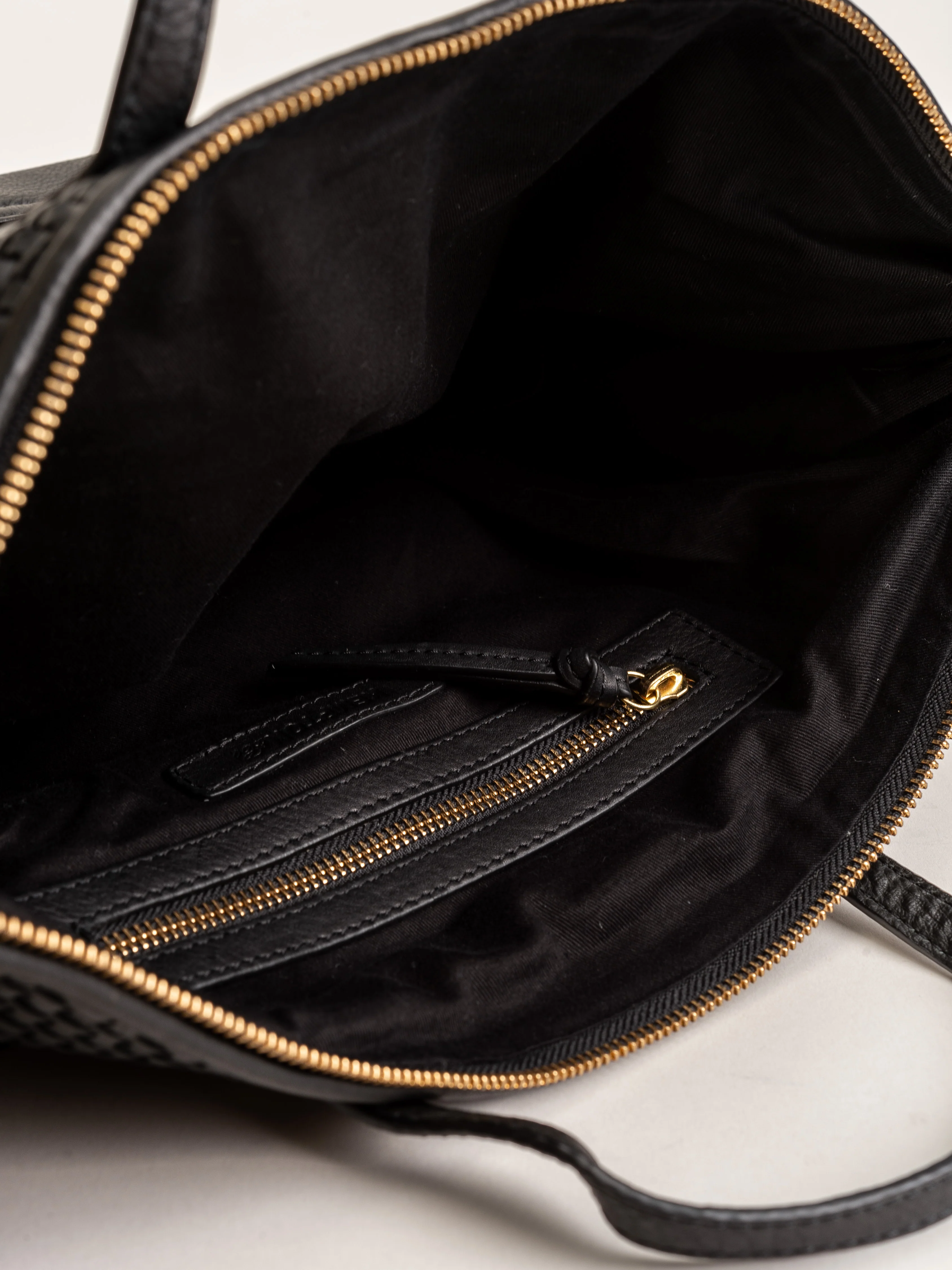 devon holdall - black woven - Image 4