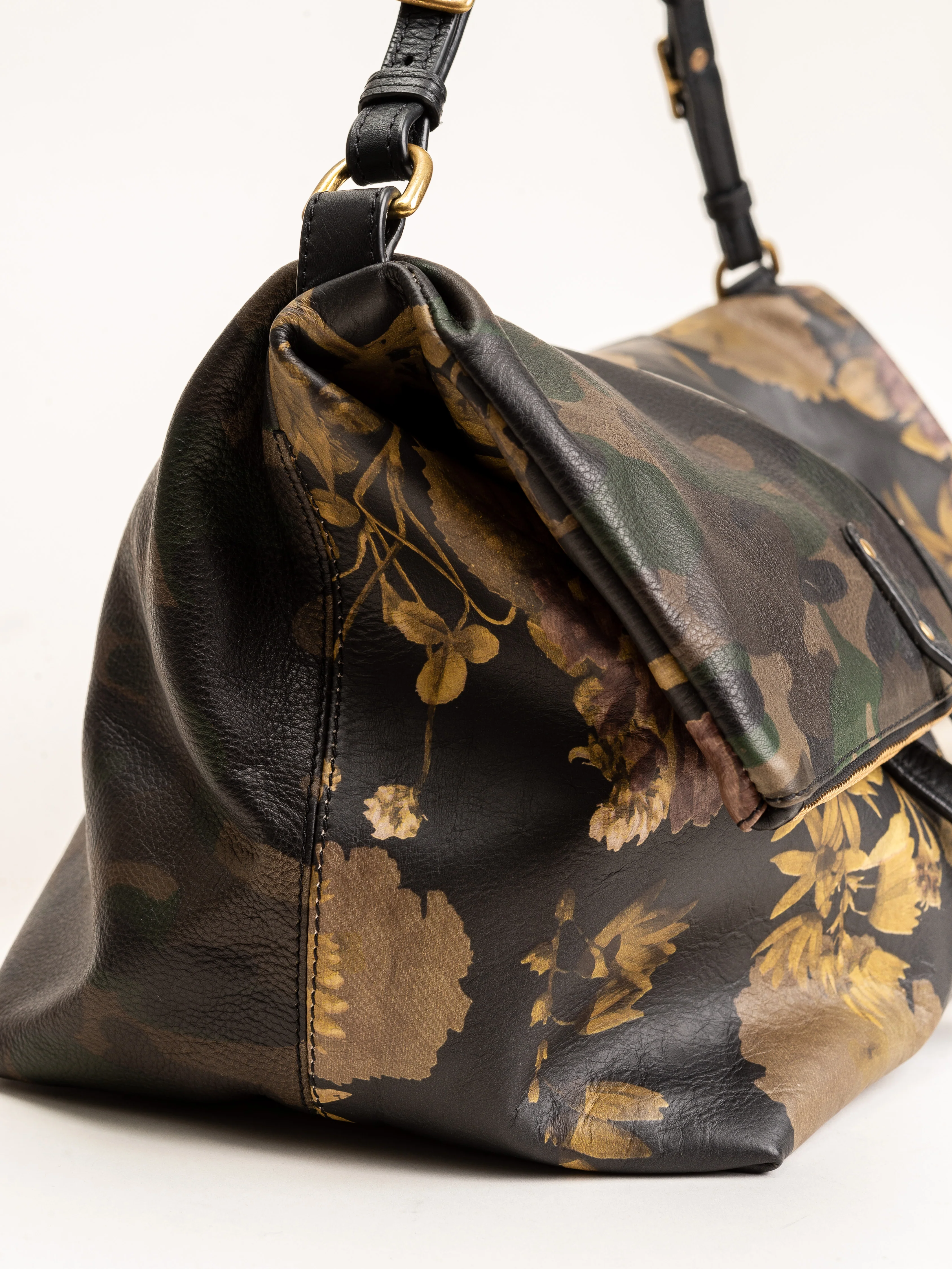 foldover tote - black peony & dark camo - Image 7