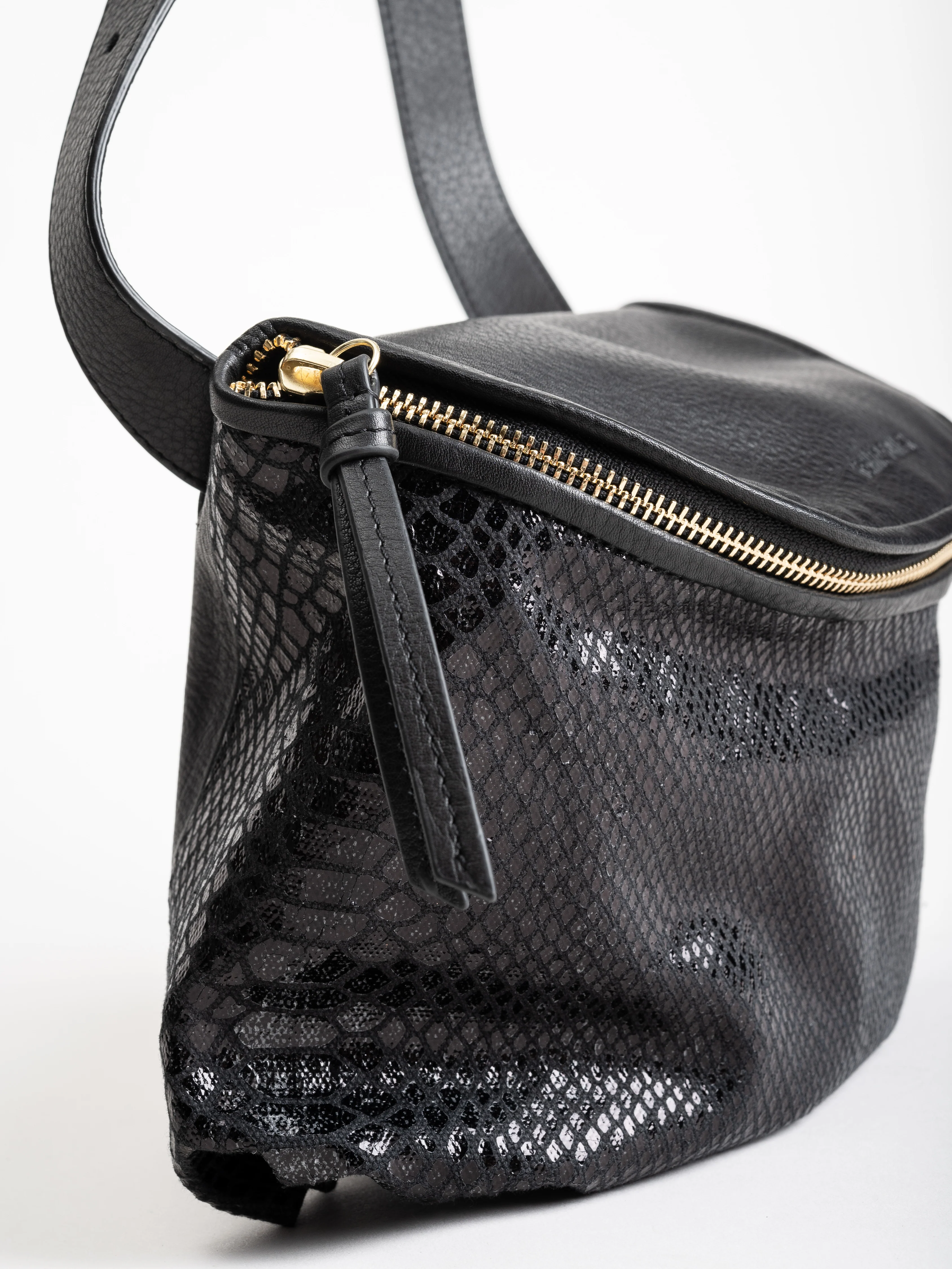 furtivo belt bag - black snake skin - Image 3
