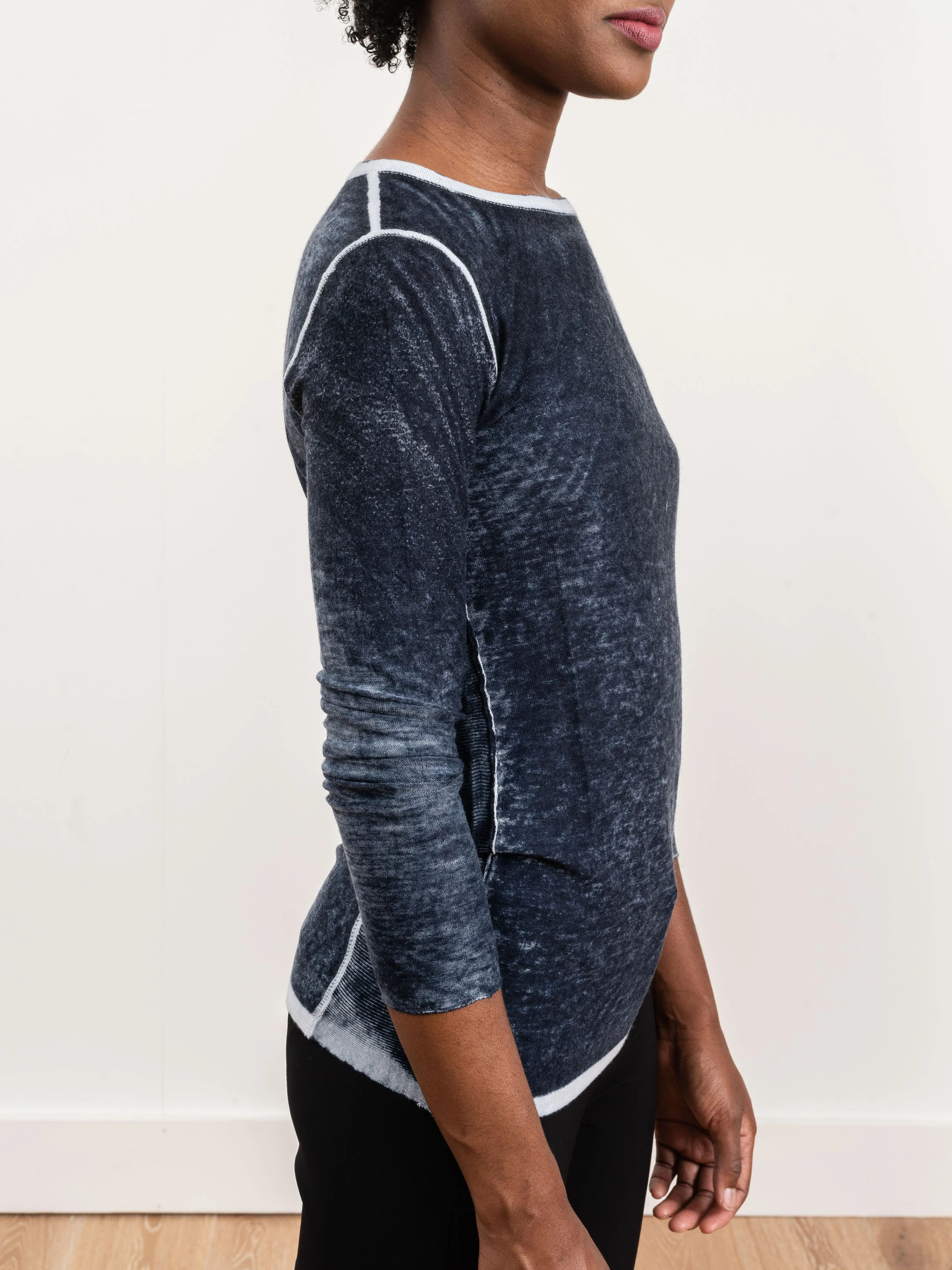 crewneck top - Image 5