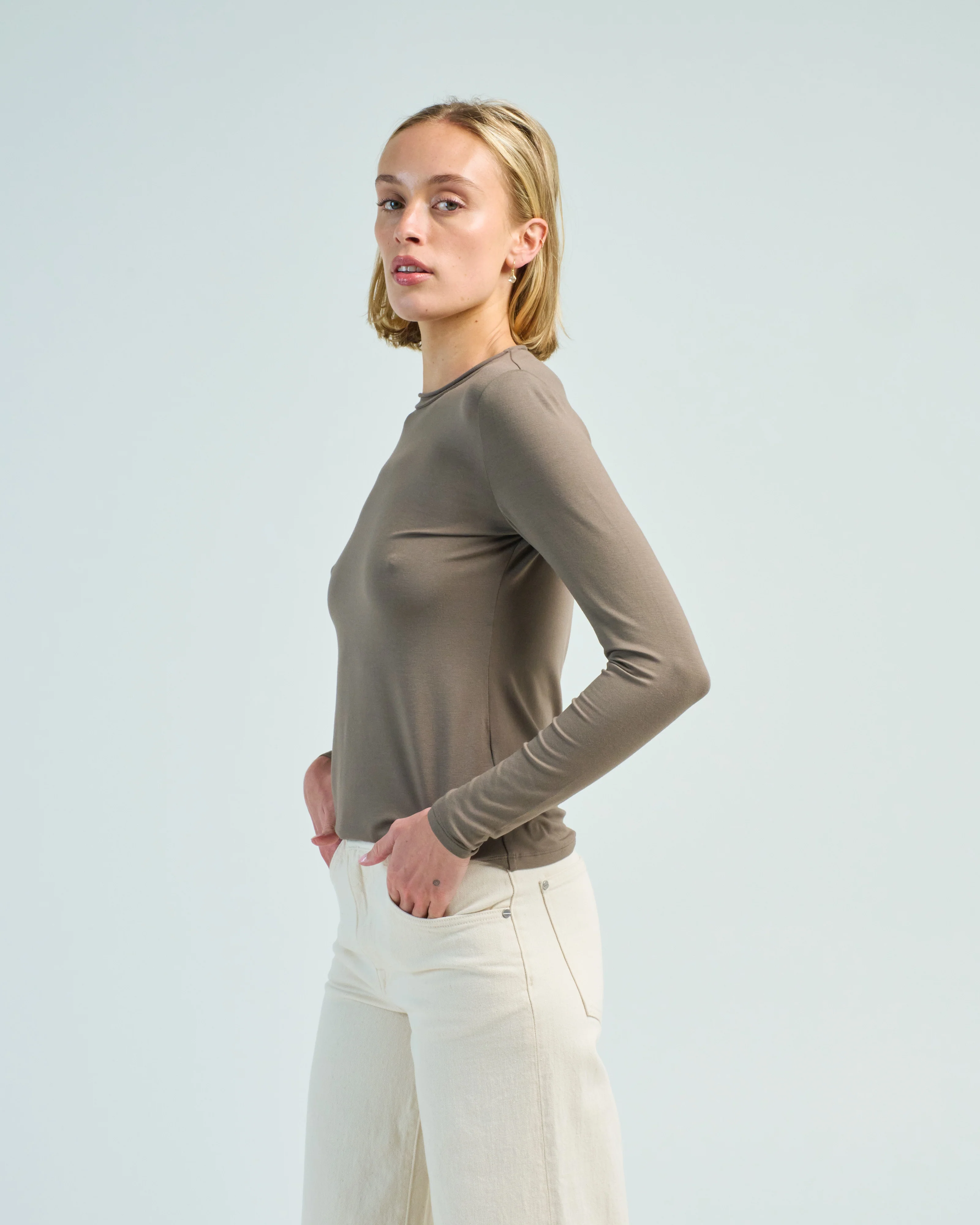 long sleeve crewneck tee - Image 3