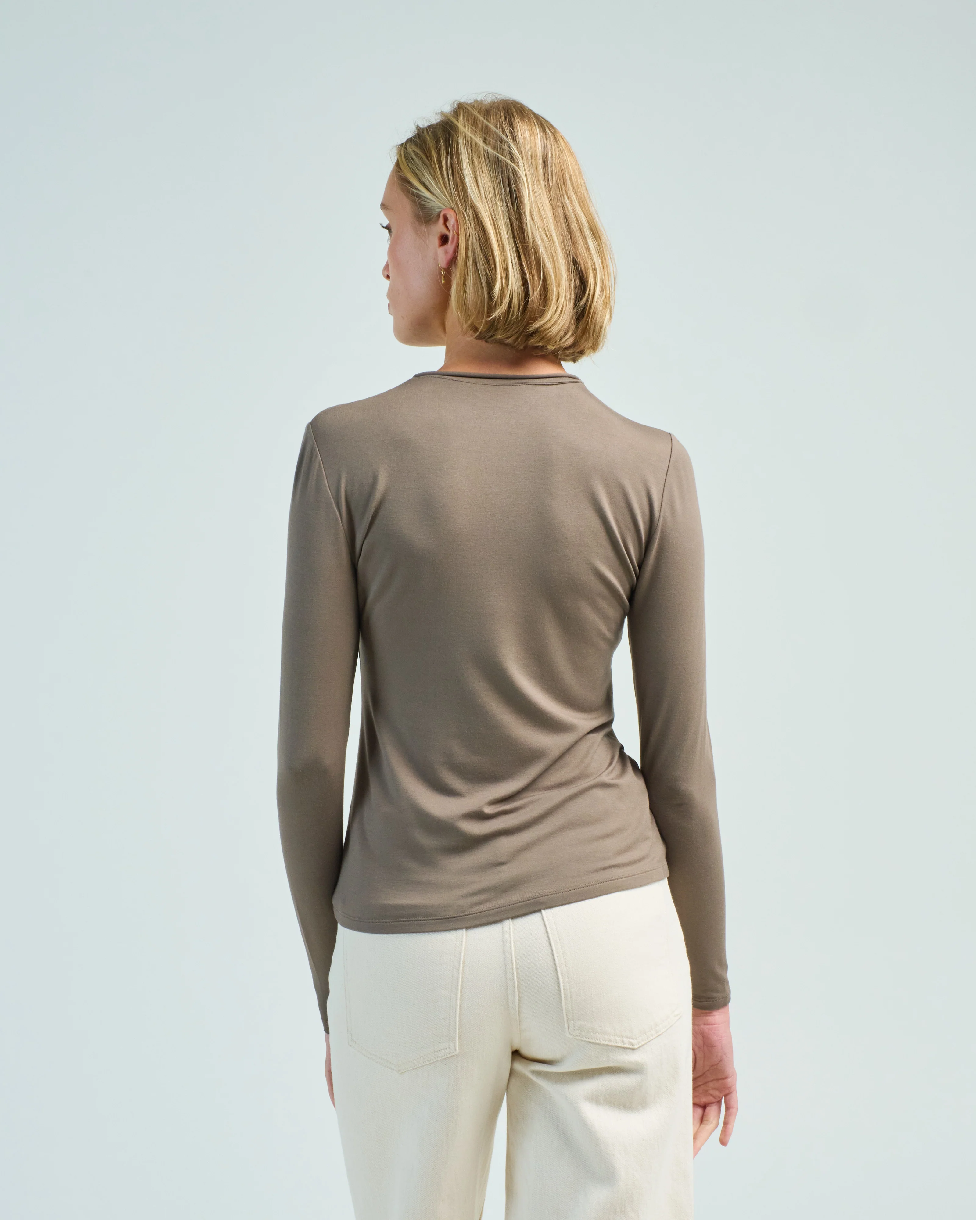 long sleeve crewneck tee - Image 4