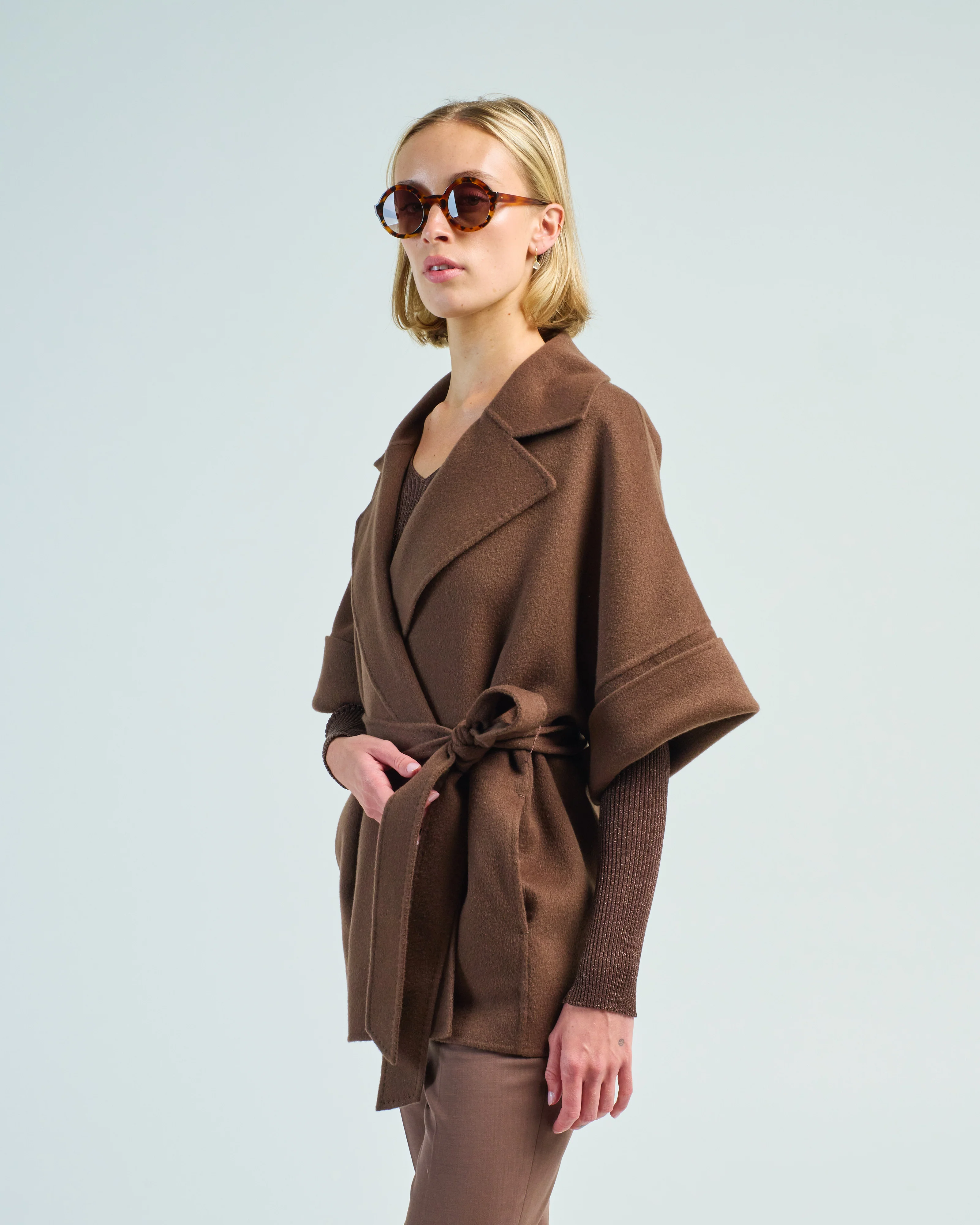 short sleeve cashmere jacket - Image 4