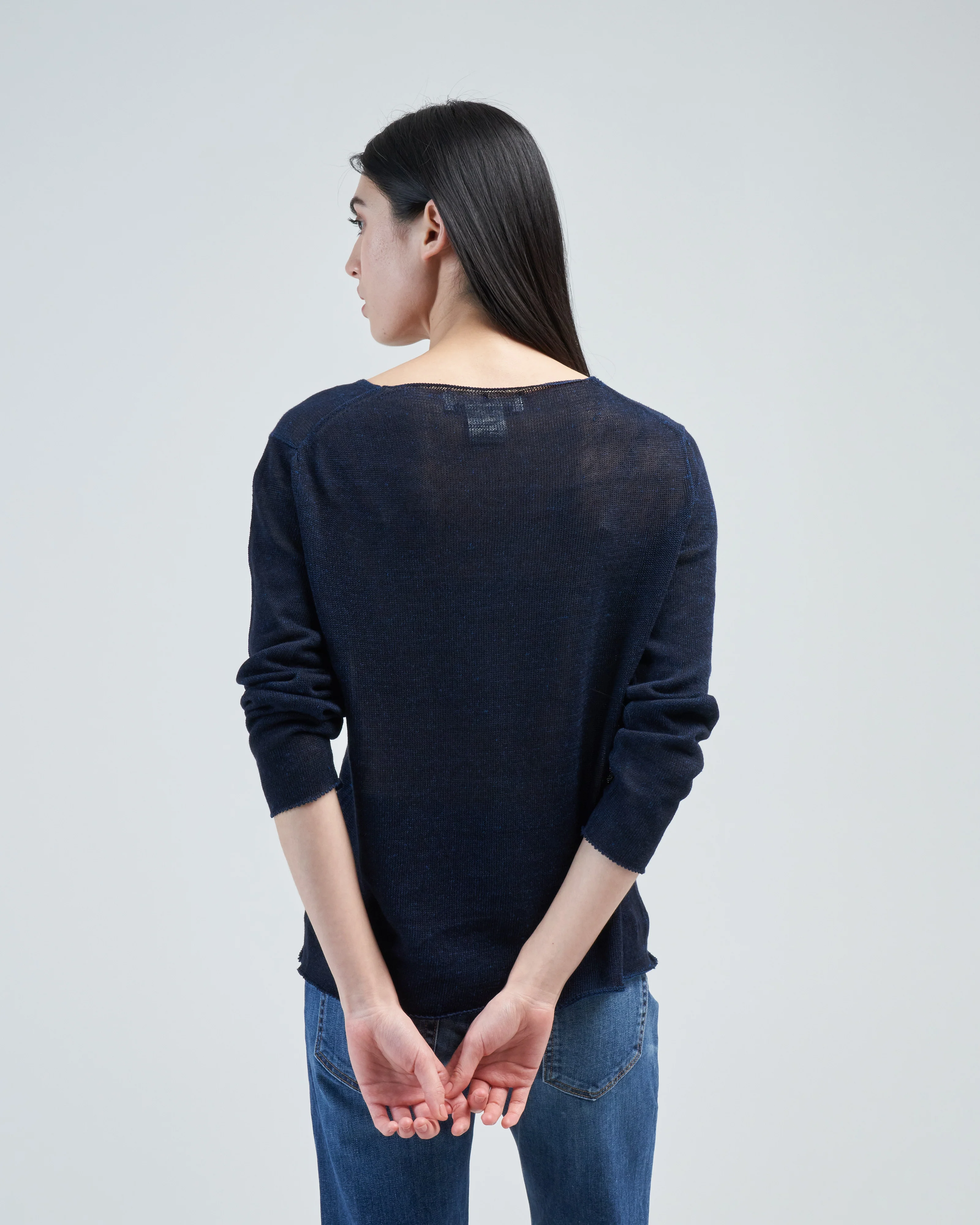 layered color v neck - Image 4