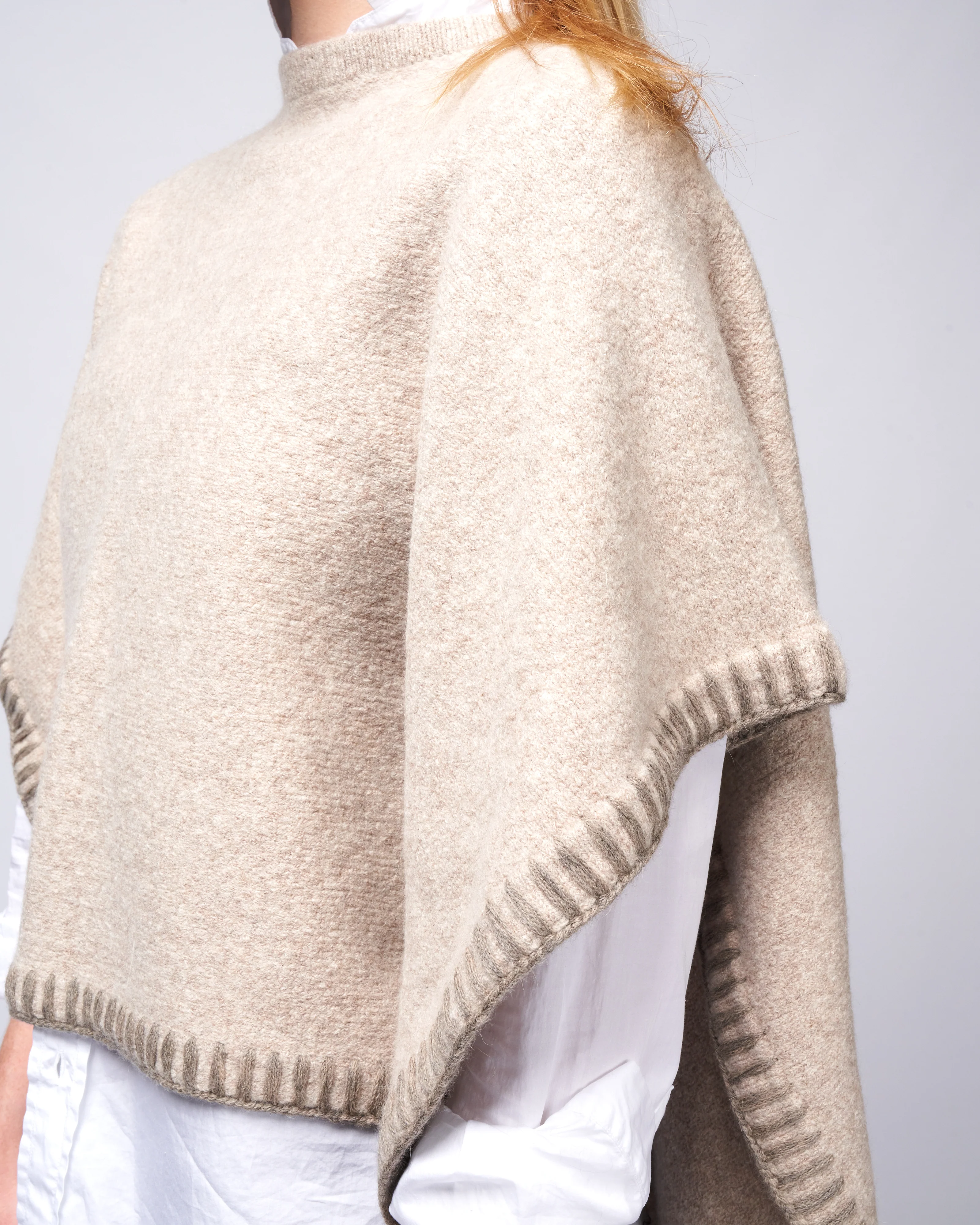 blanket poncho - aspen - Image 5