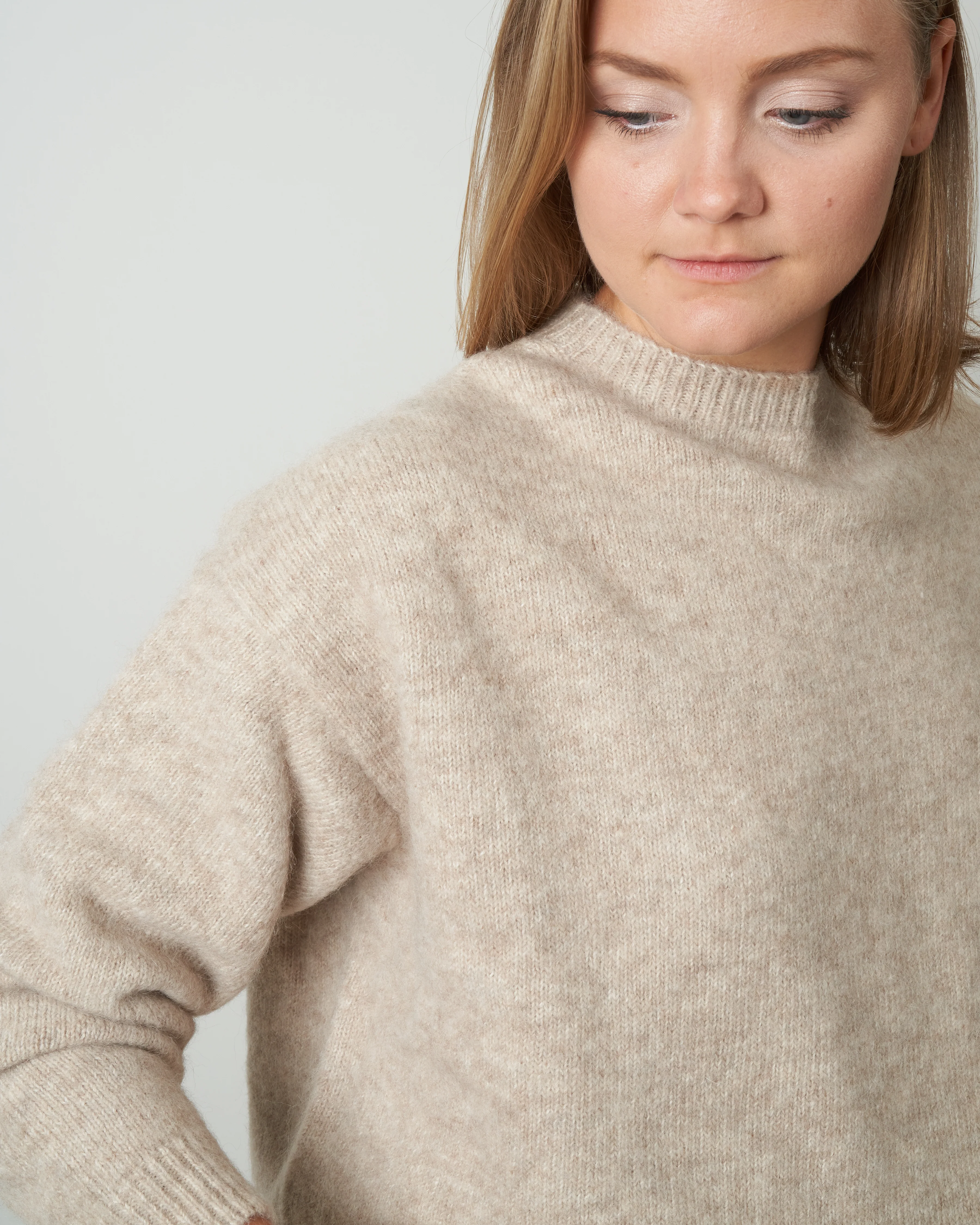 fluffy crewneck - hay - Image 5
