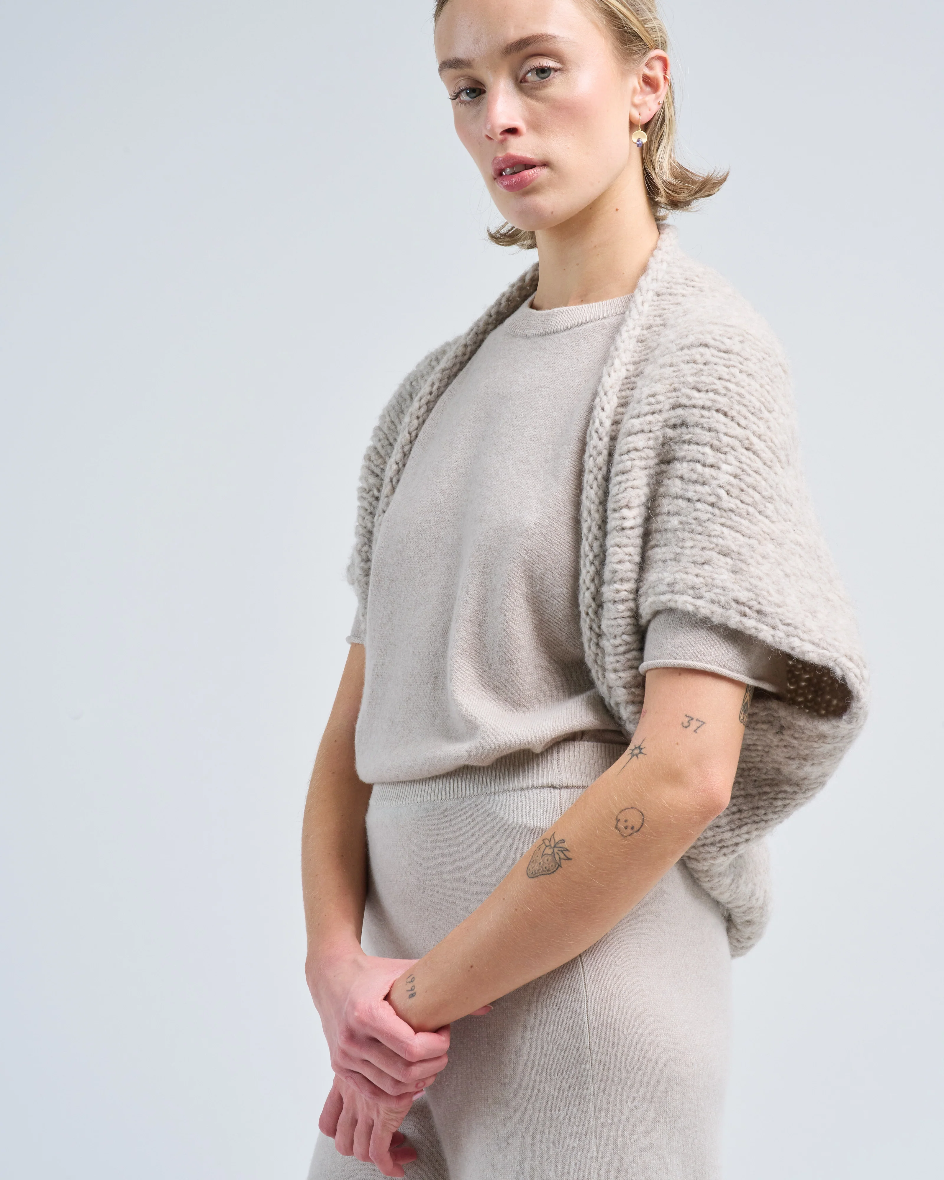 handknit shrug - Image 4