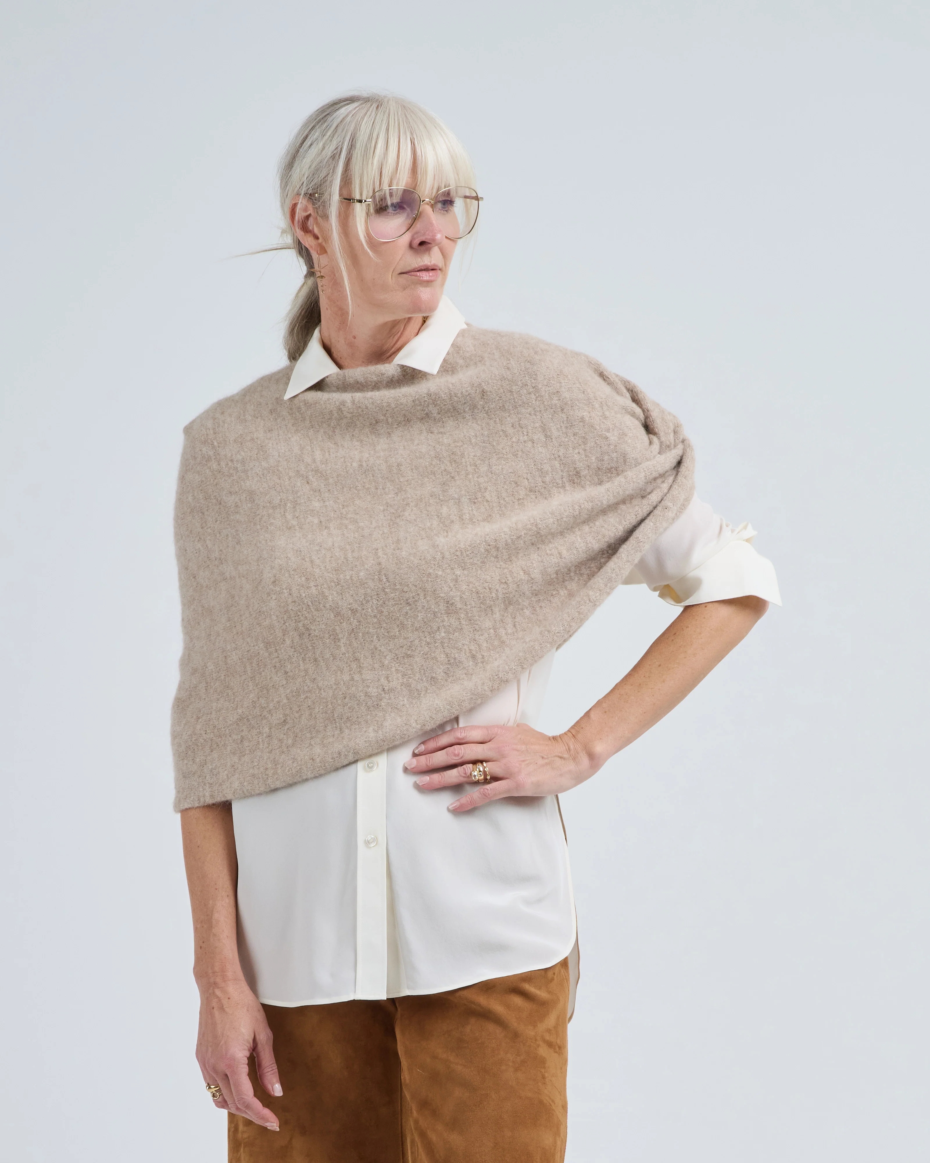 knot shoulders - Image 3