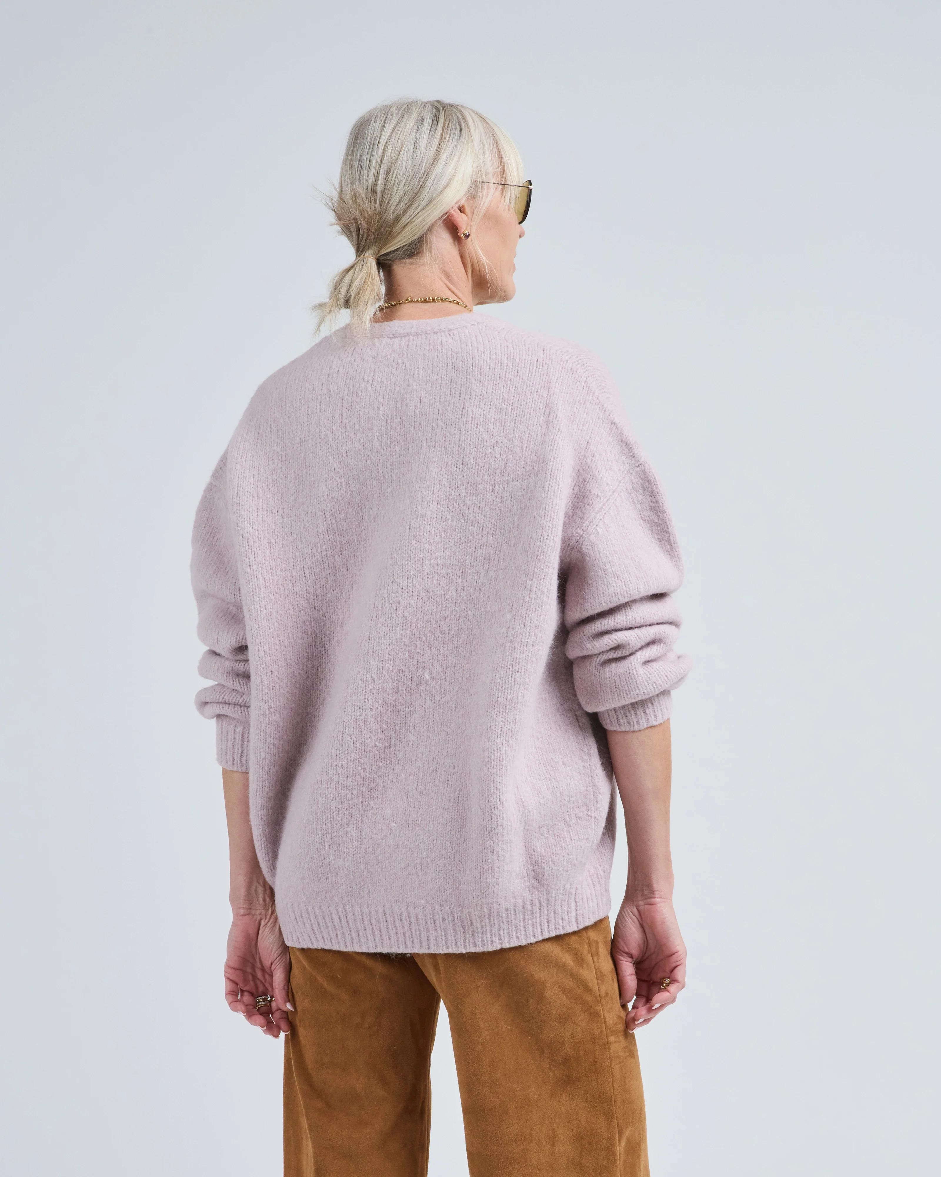 loft v neck - Image 5