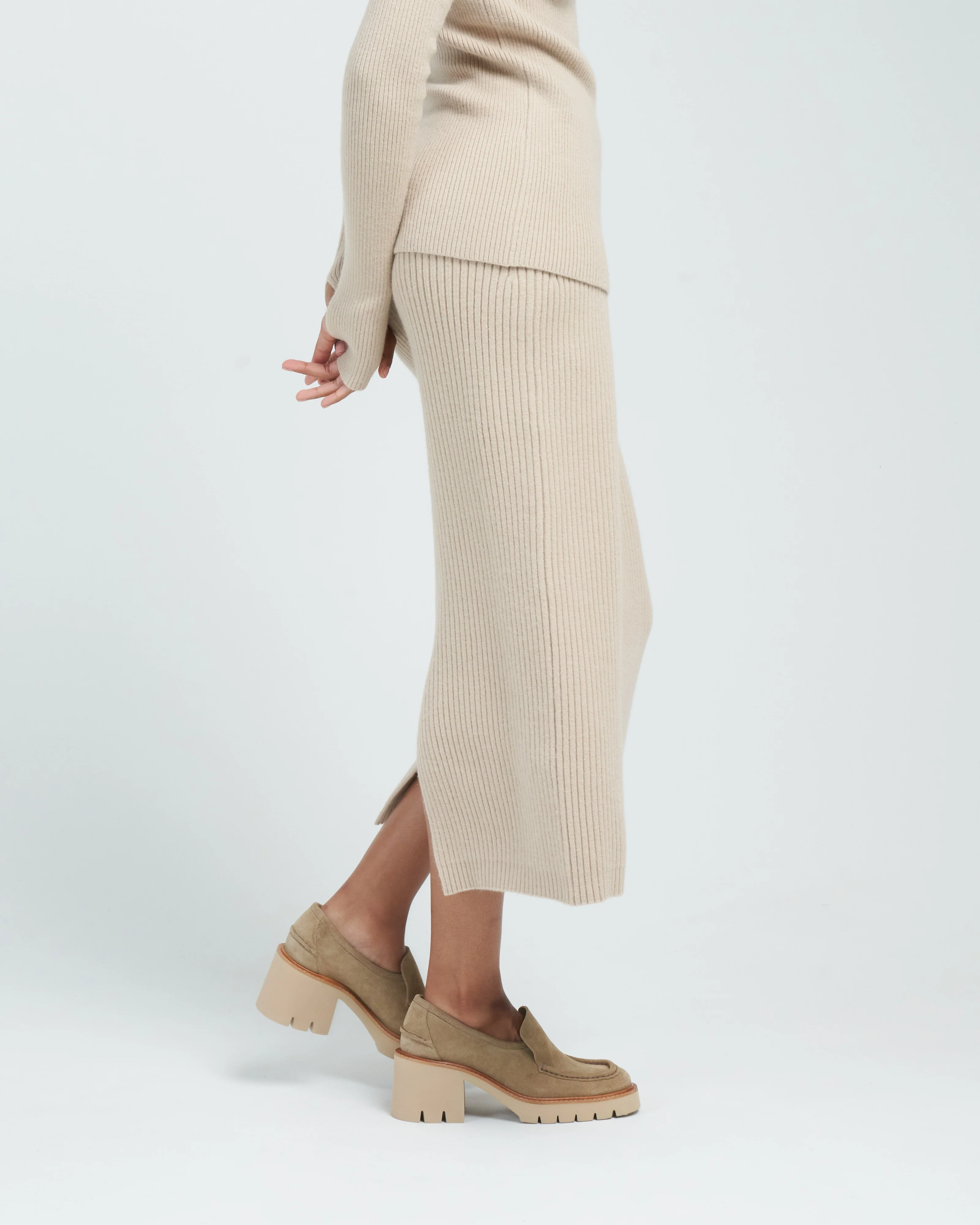 rib tube skirt - antique - Image 3