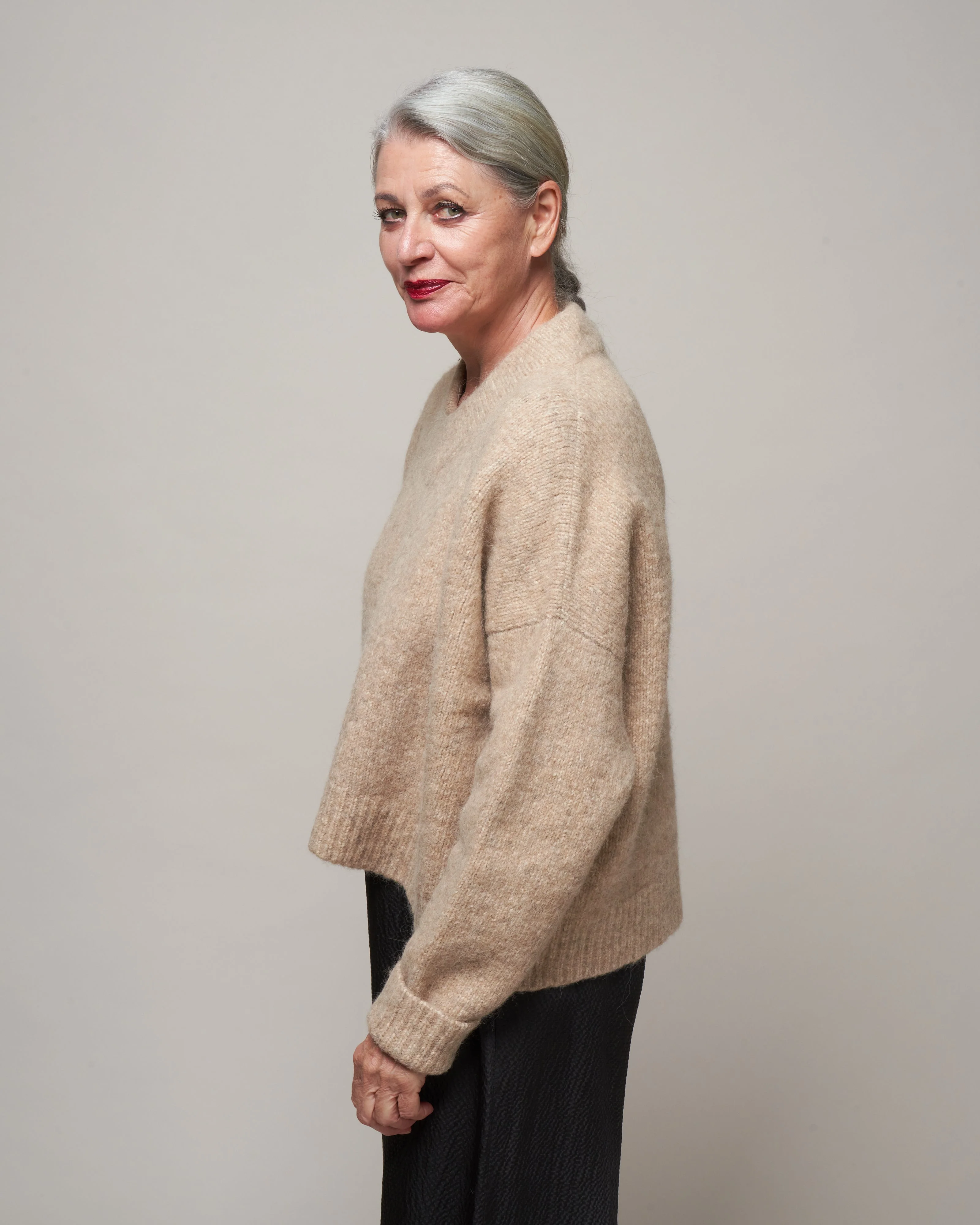 wide v neck - camel - Image 3