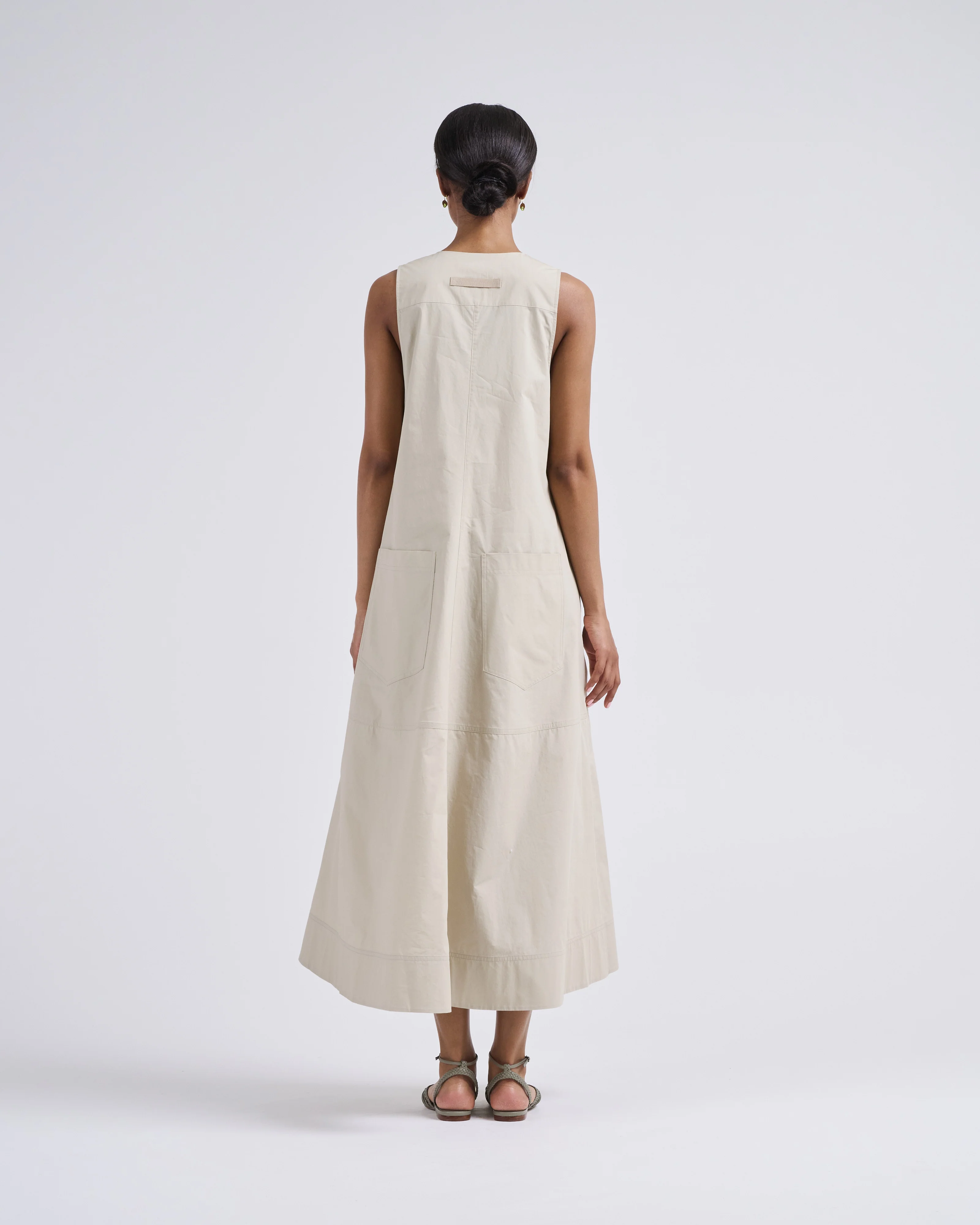 lm poplin apron dress - Image 4