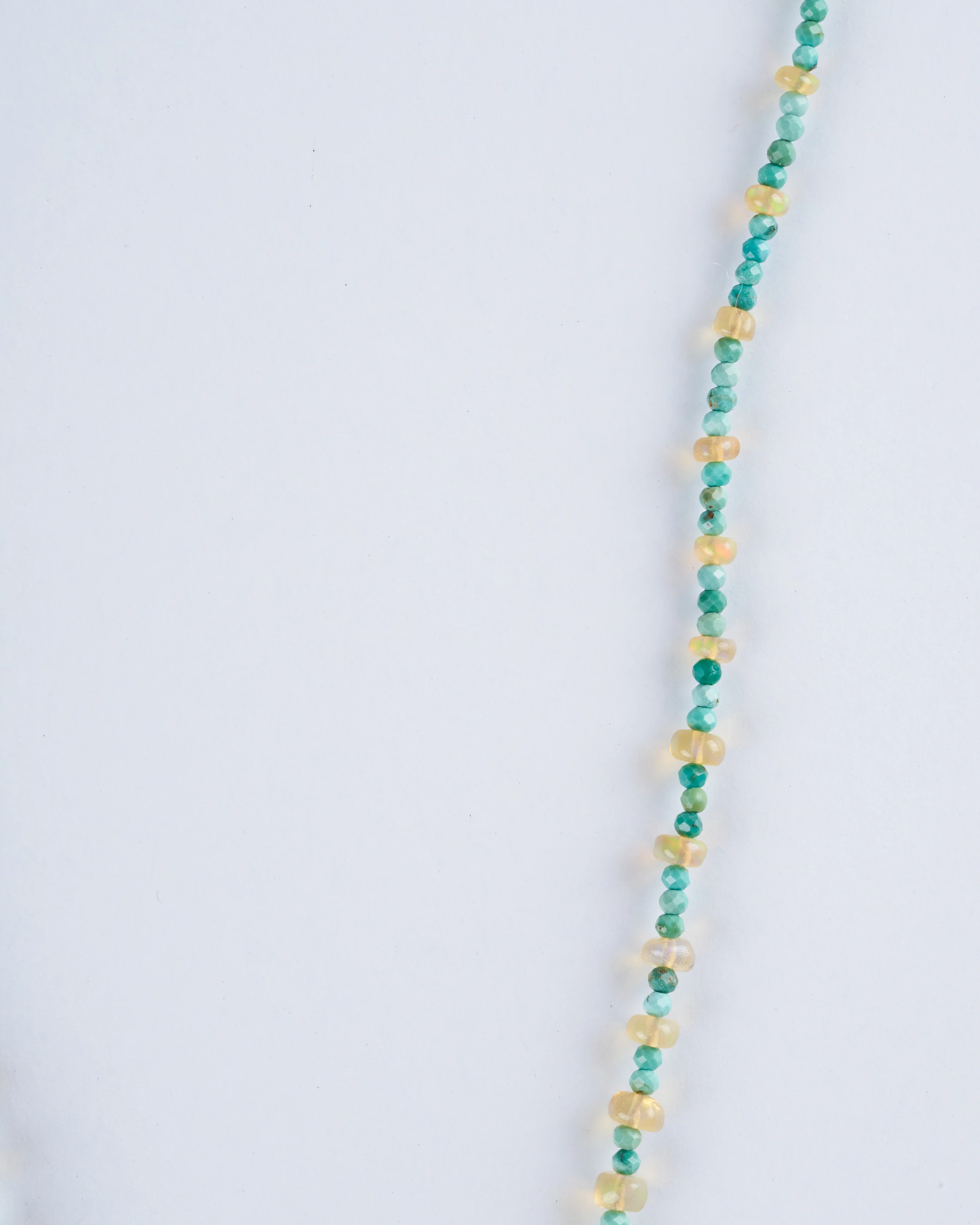15" unknotted turquoise necklace w/ 9k gold clasp - Image 2