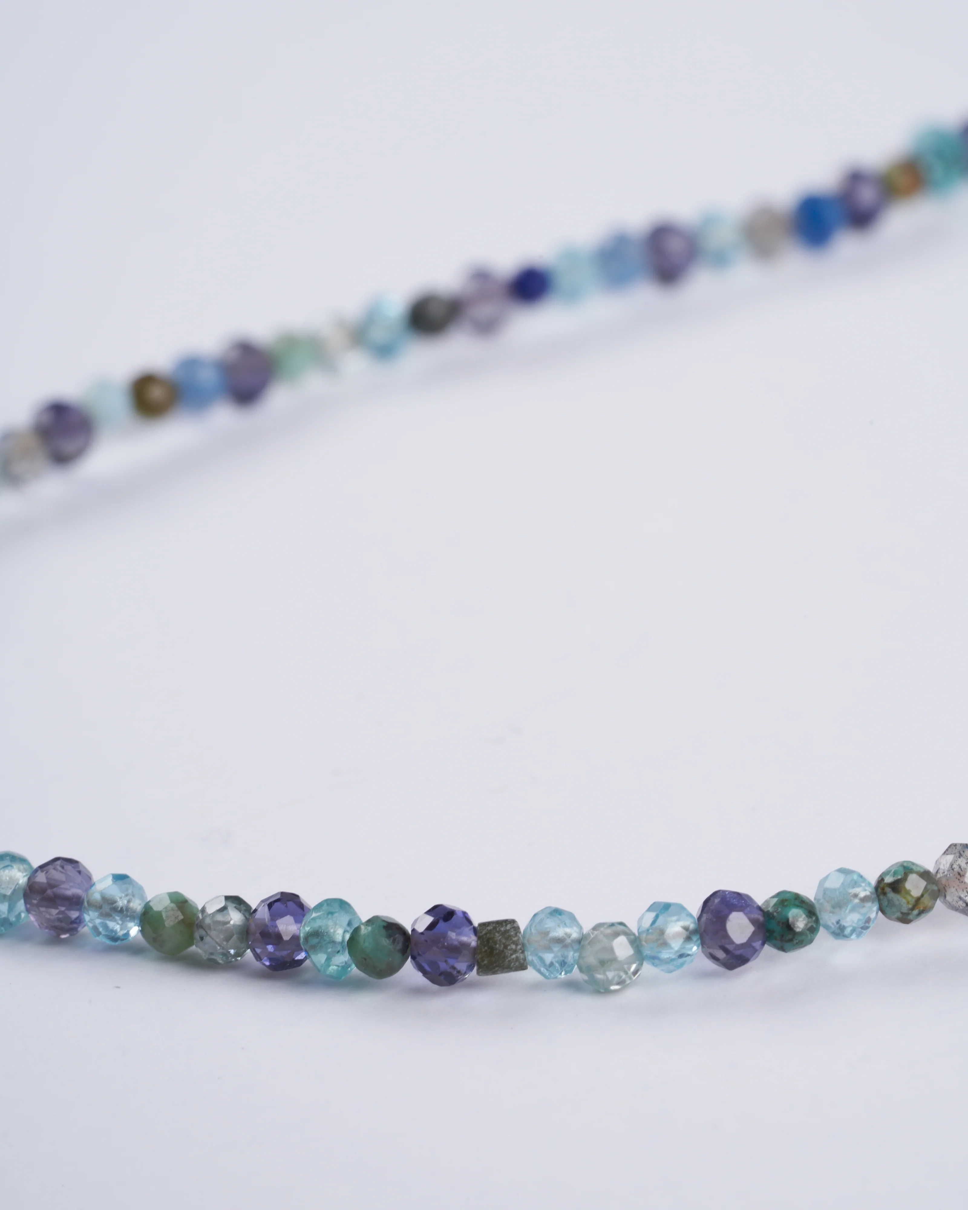 30" unknotted kyanite necklace w/ 9k clasp - stone - Image 3