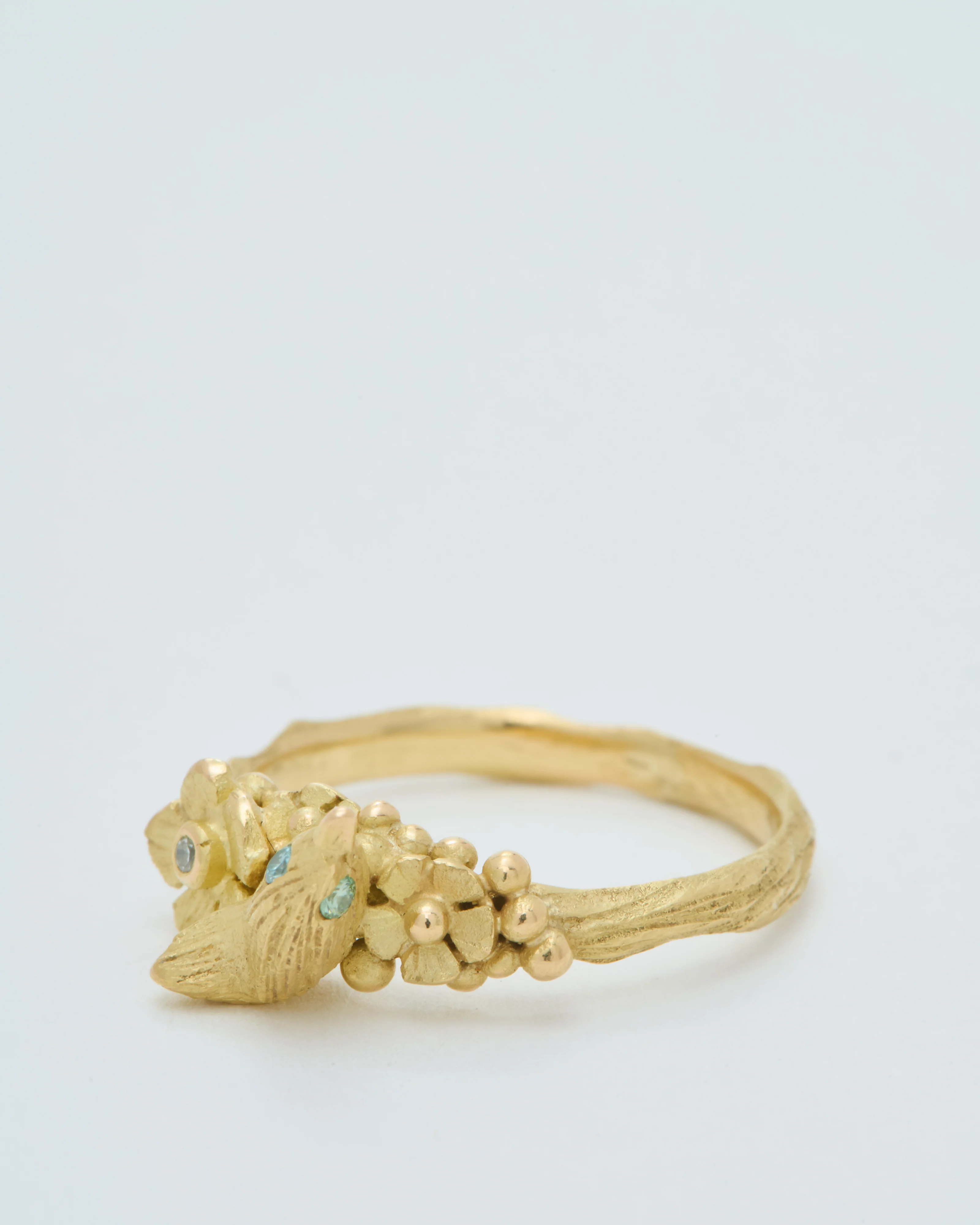 18k gold ring with bird - Image 3