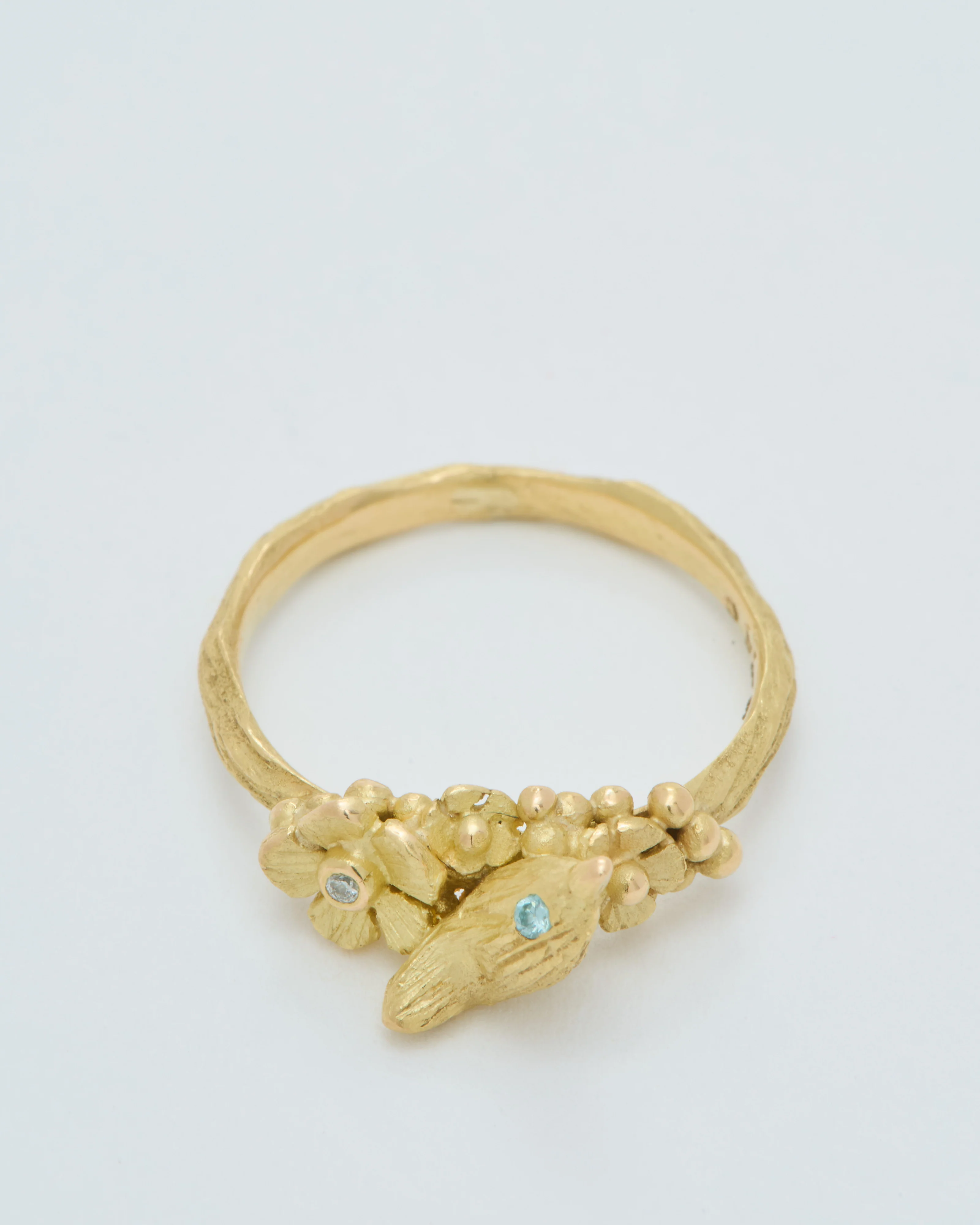 18k gold ring with bird - Image 4