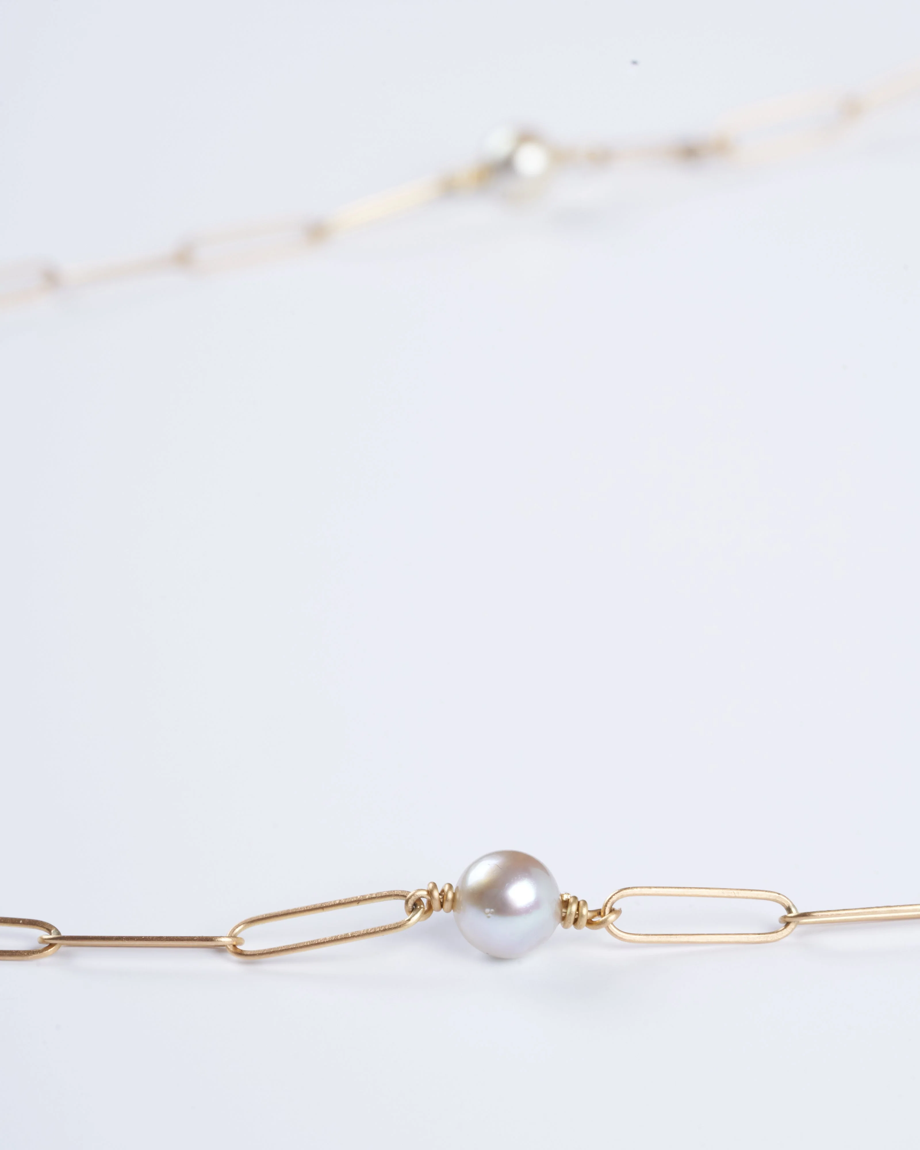 18k yellow gold popsicle chain with akoya pearls and diamonds - Image 4