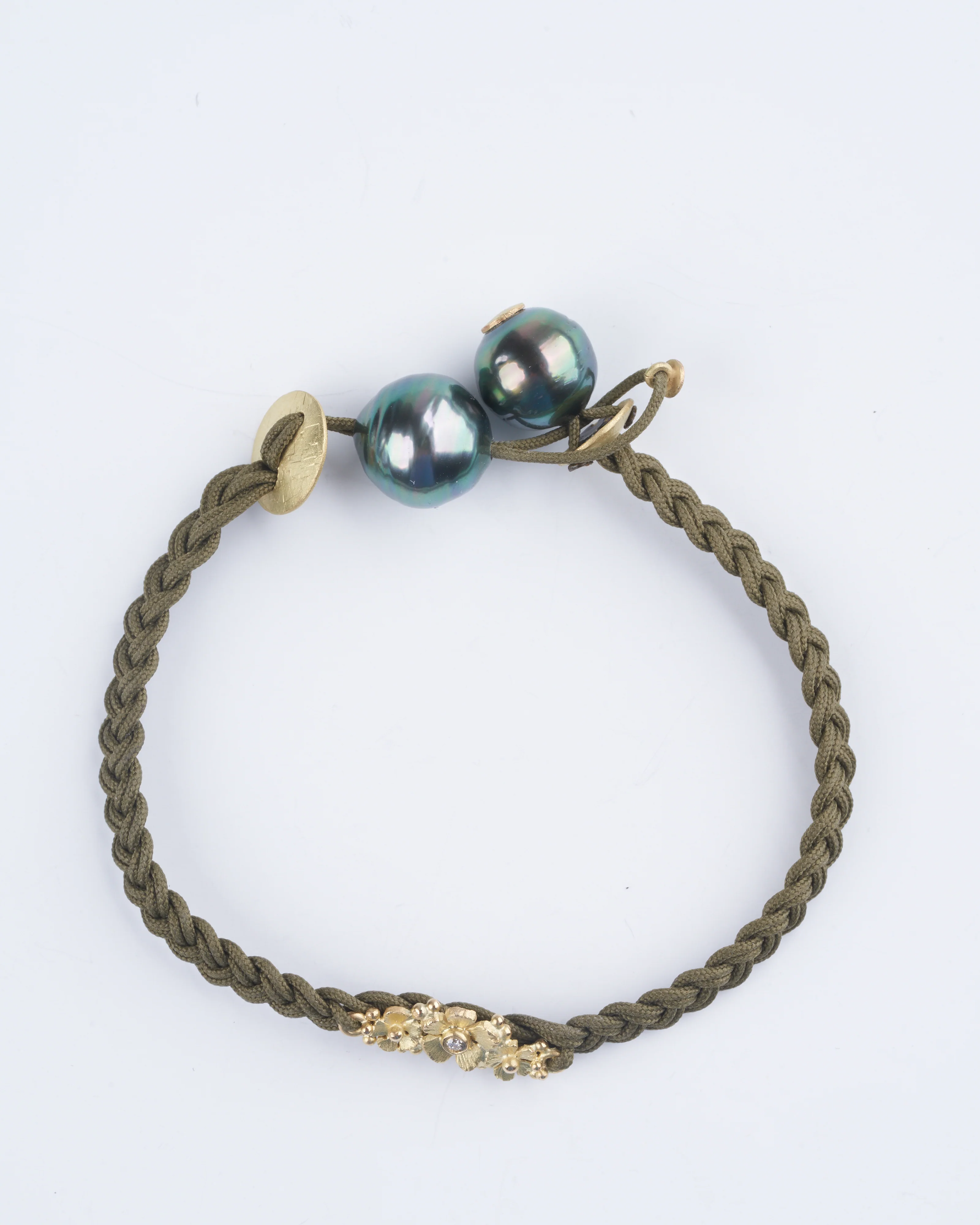 diamond carved flowers and tahitian pearls bracelet - moss - Image 5