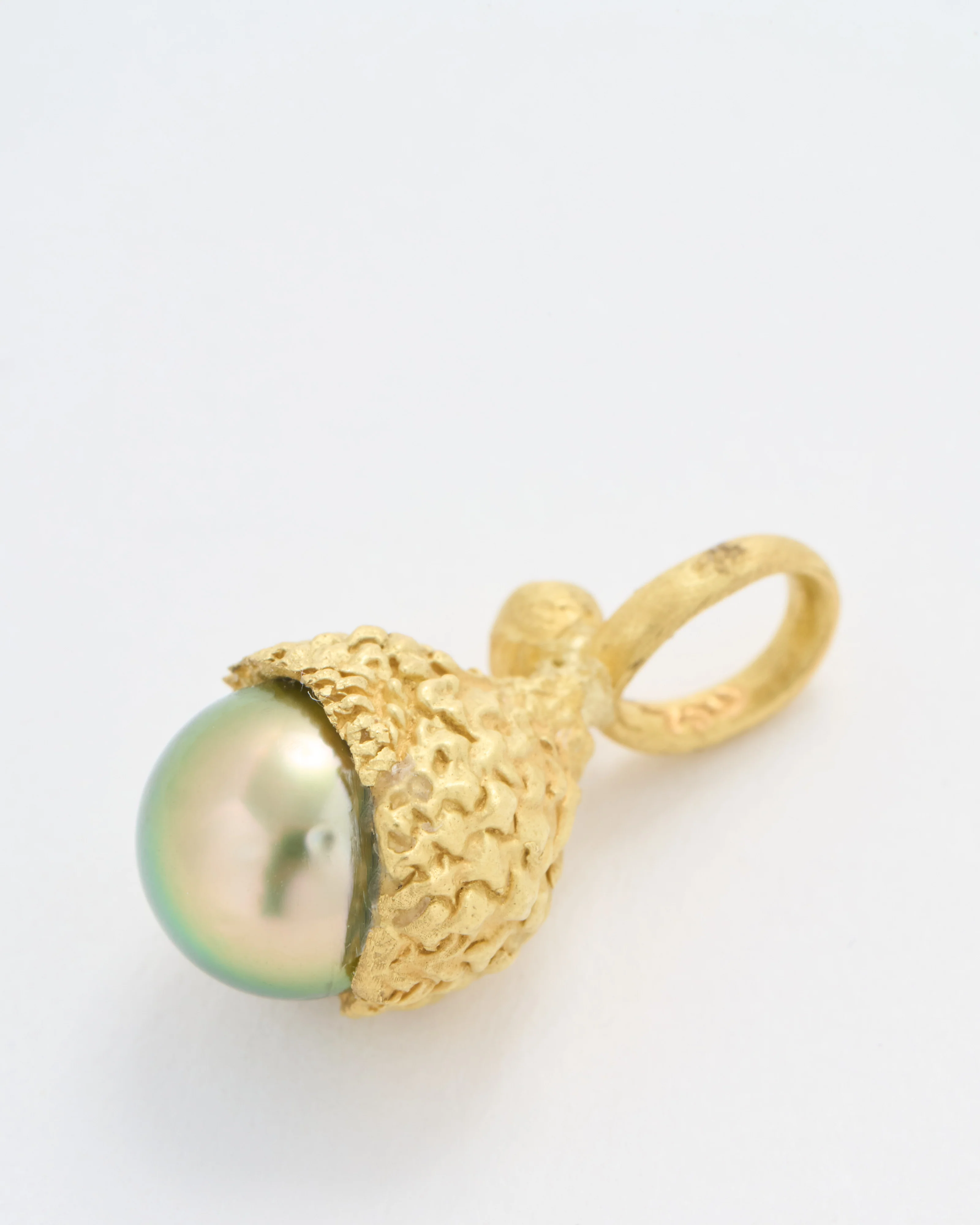 acorn tahiti pearl w/ diamond - Image 4