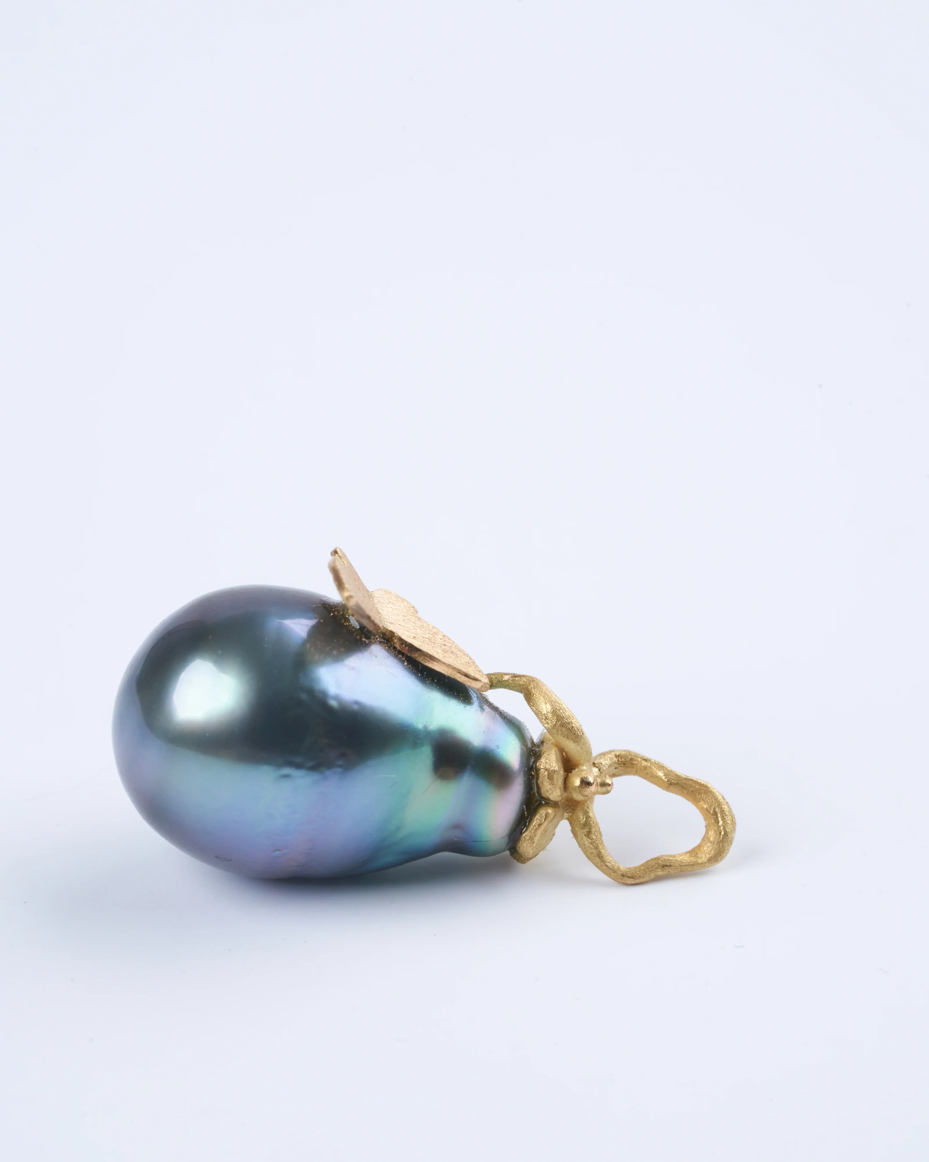 blue pearl with butterflies - blue / gold - Image 3