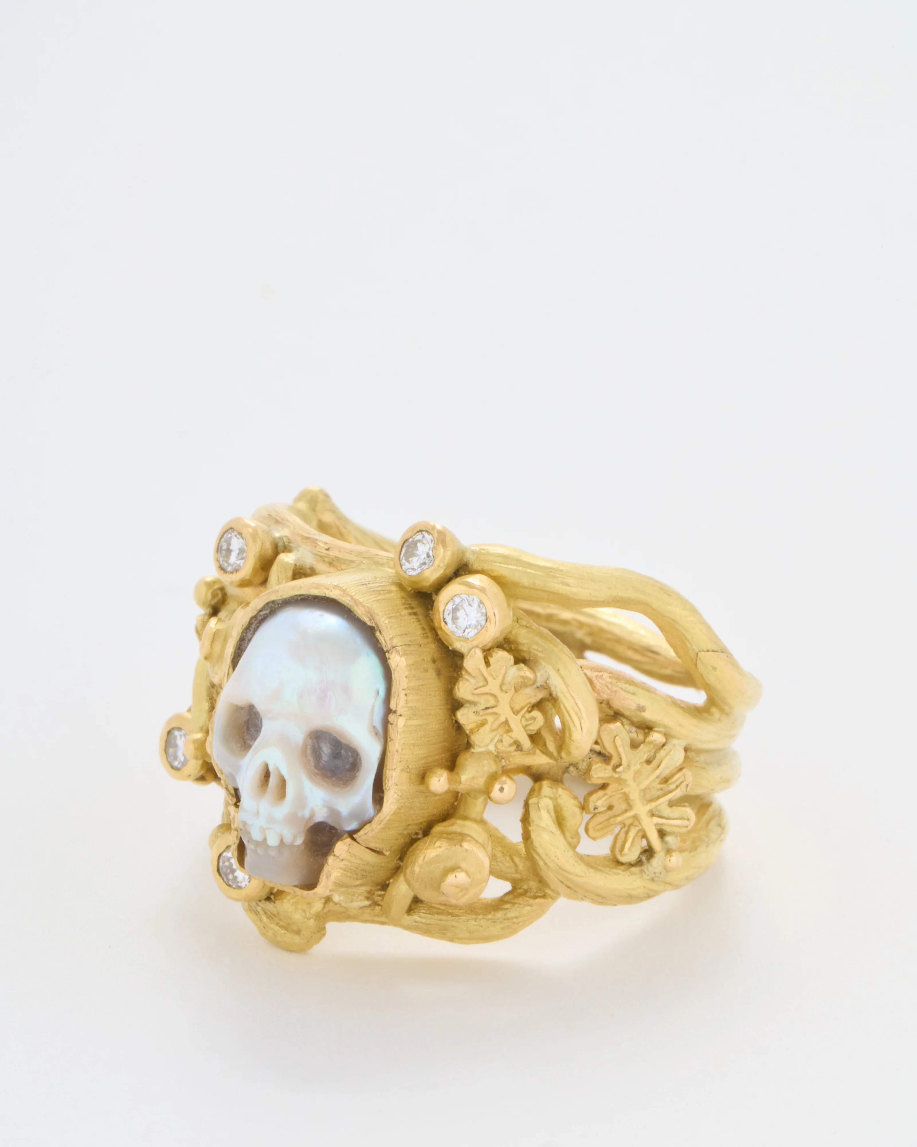 carved pearl fairy skull ring - Image 4