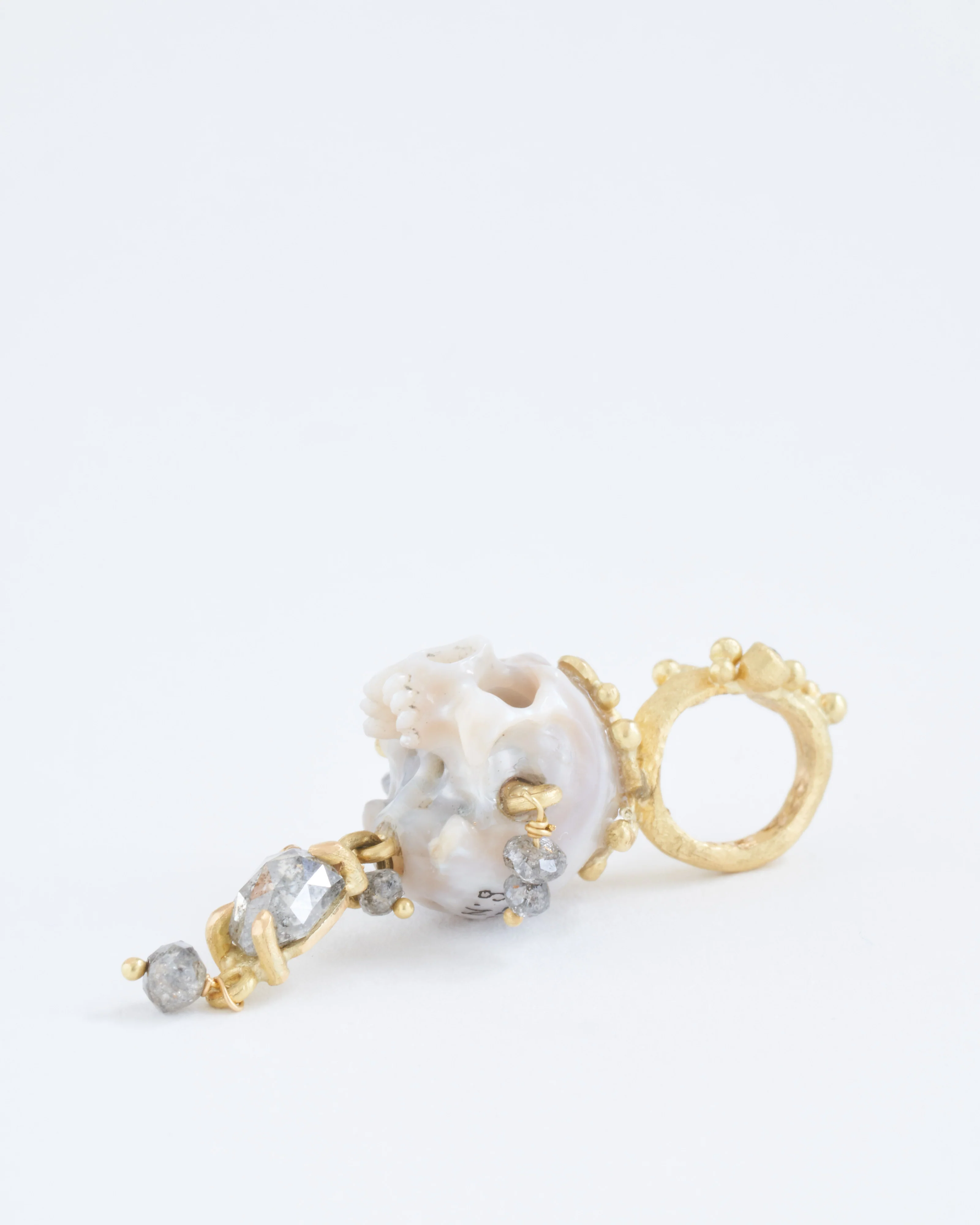 carved pearl skull pendant with diamonds - Image 3