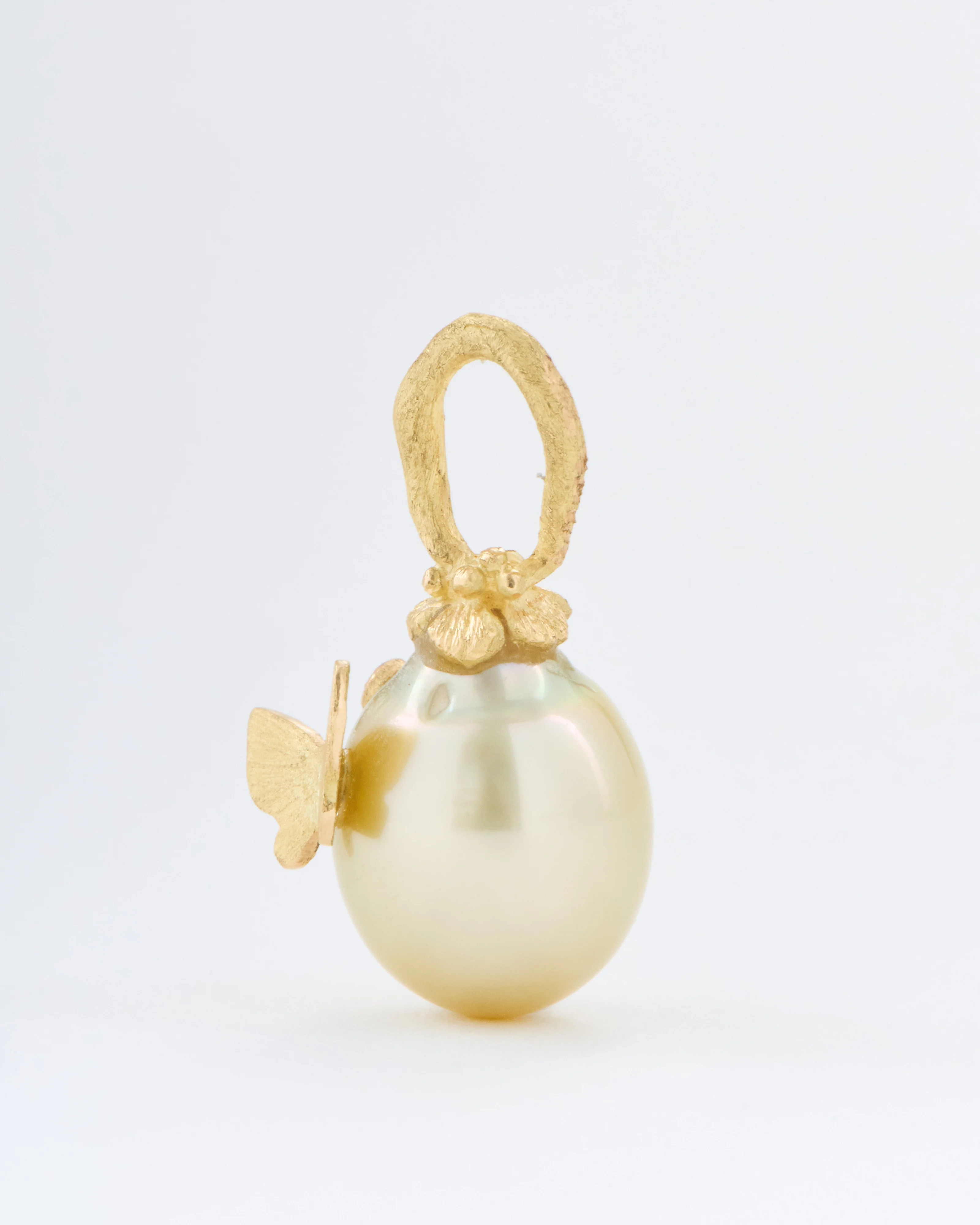 champagne pearl pendant with butterfly - Image 4