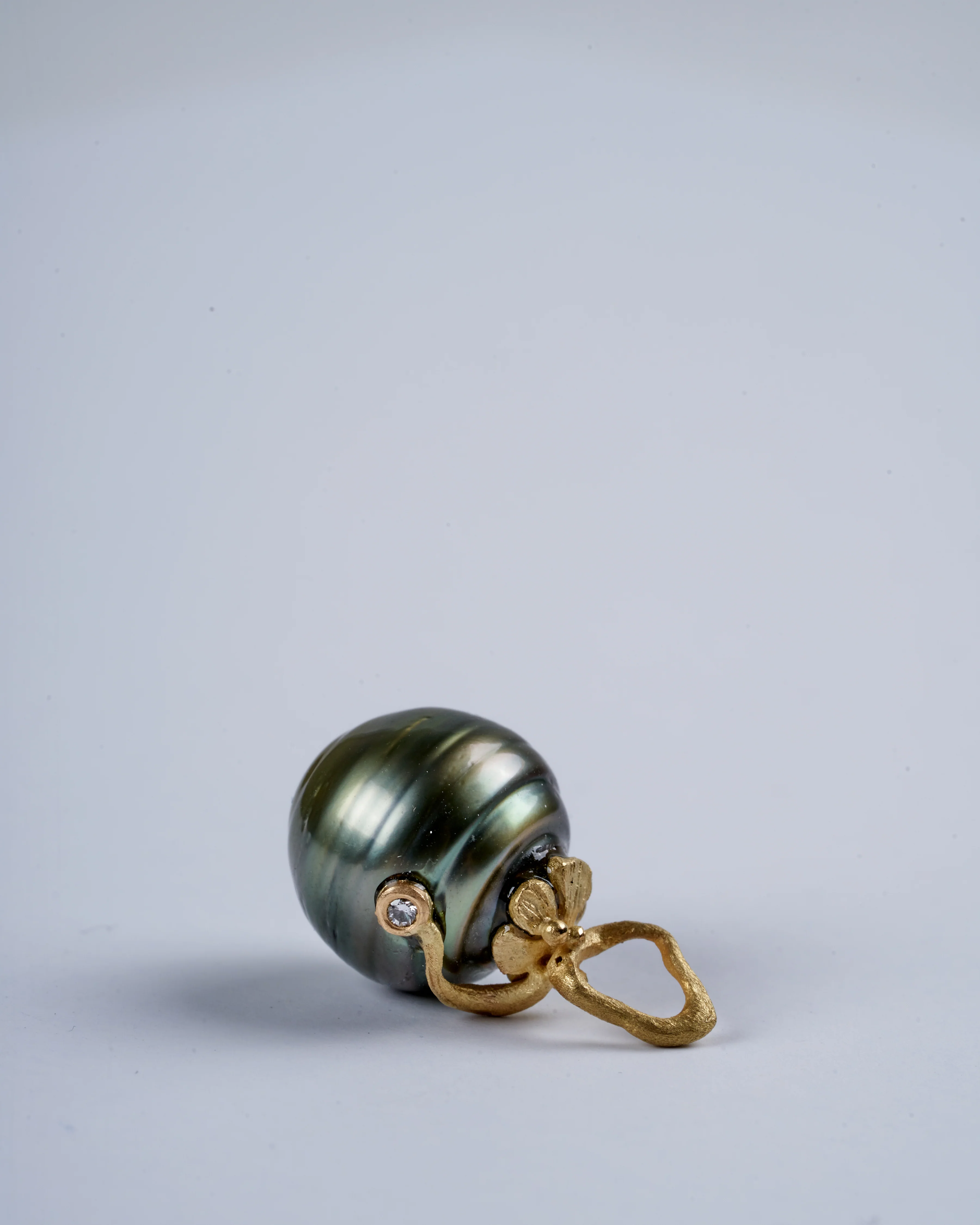 circle pearl with diamond - tahitian pearl - Image 2