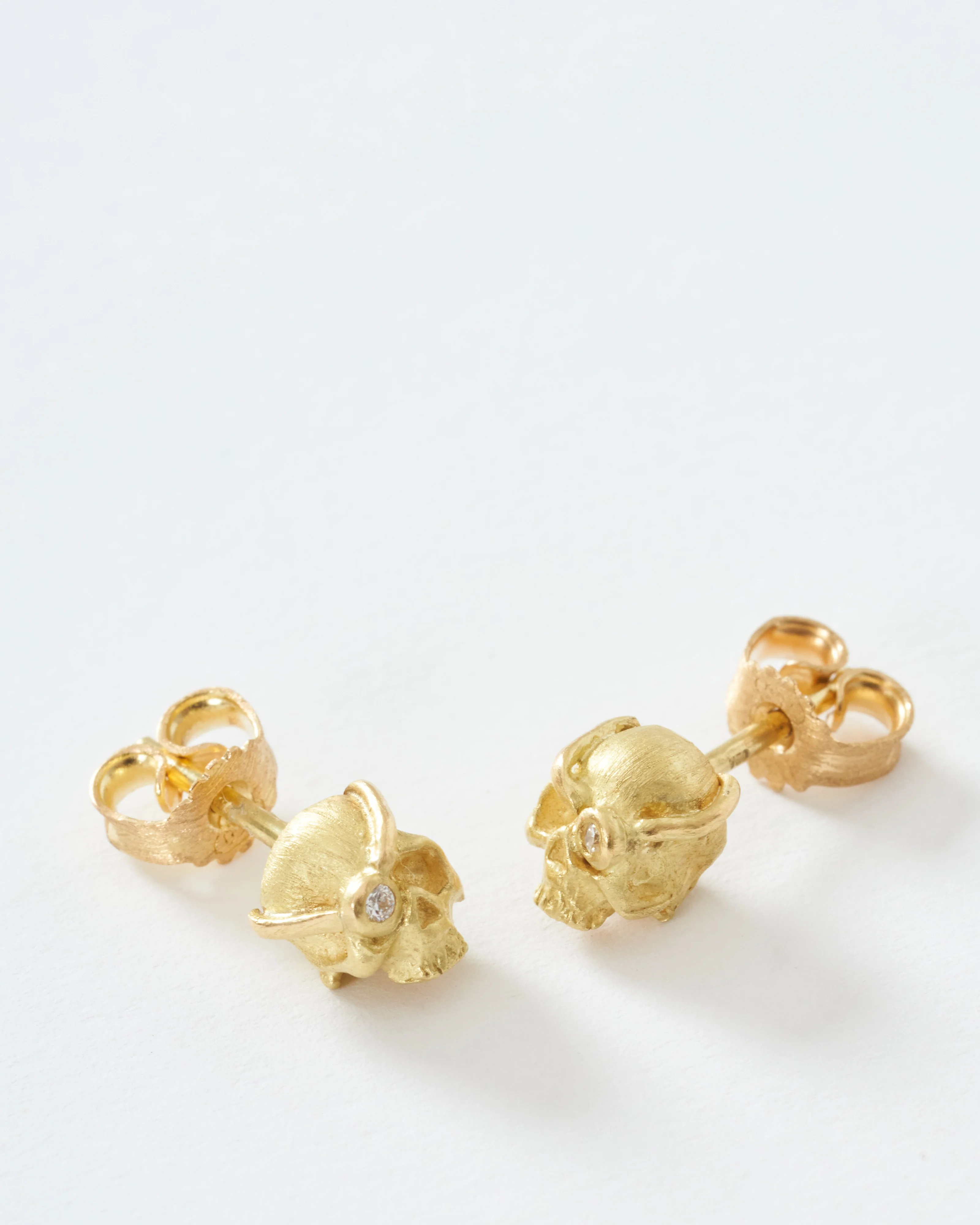 diamond skull studs - Image 3