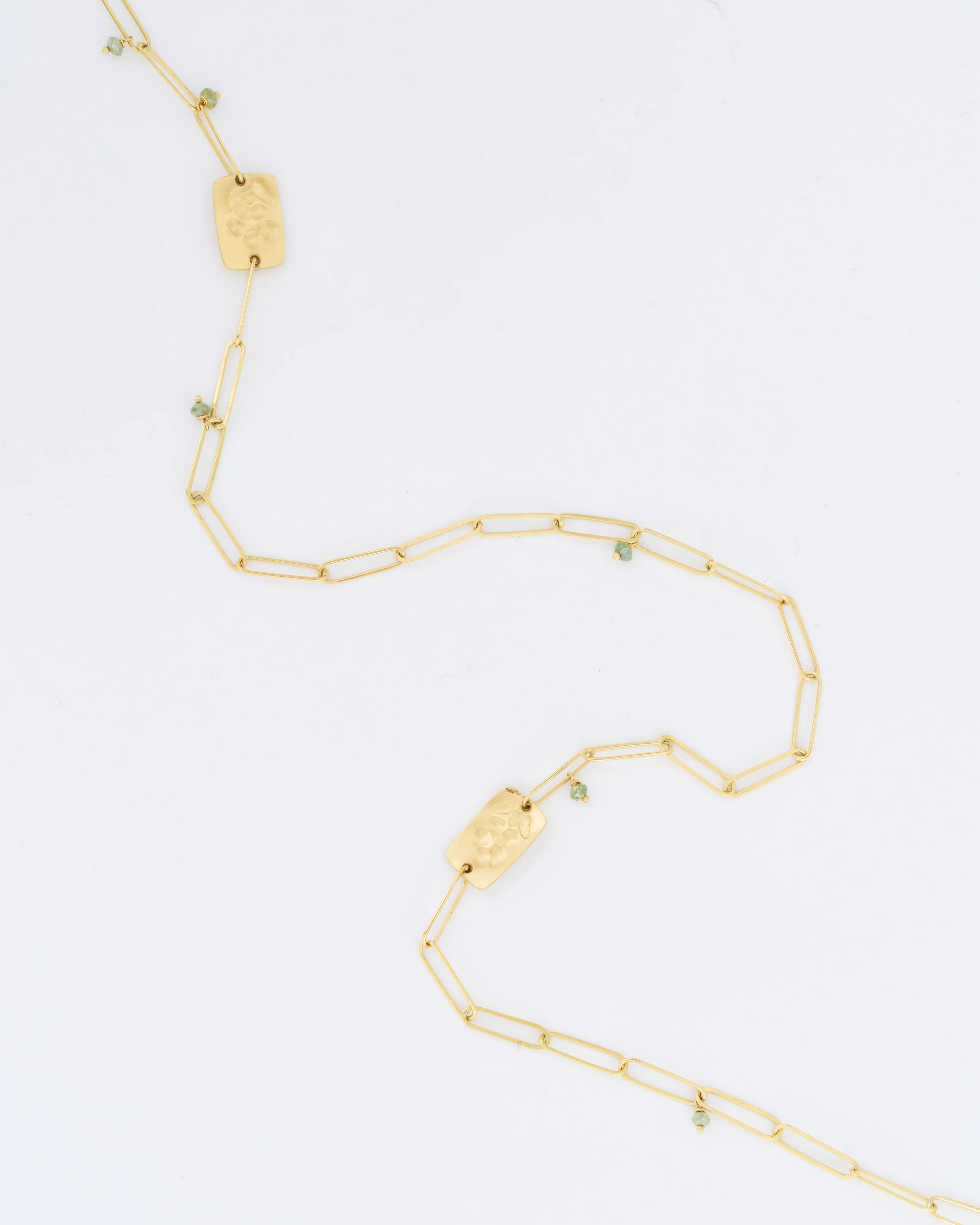 gold chain necklace with green diamonds - Image 4