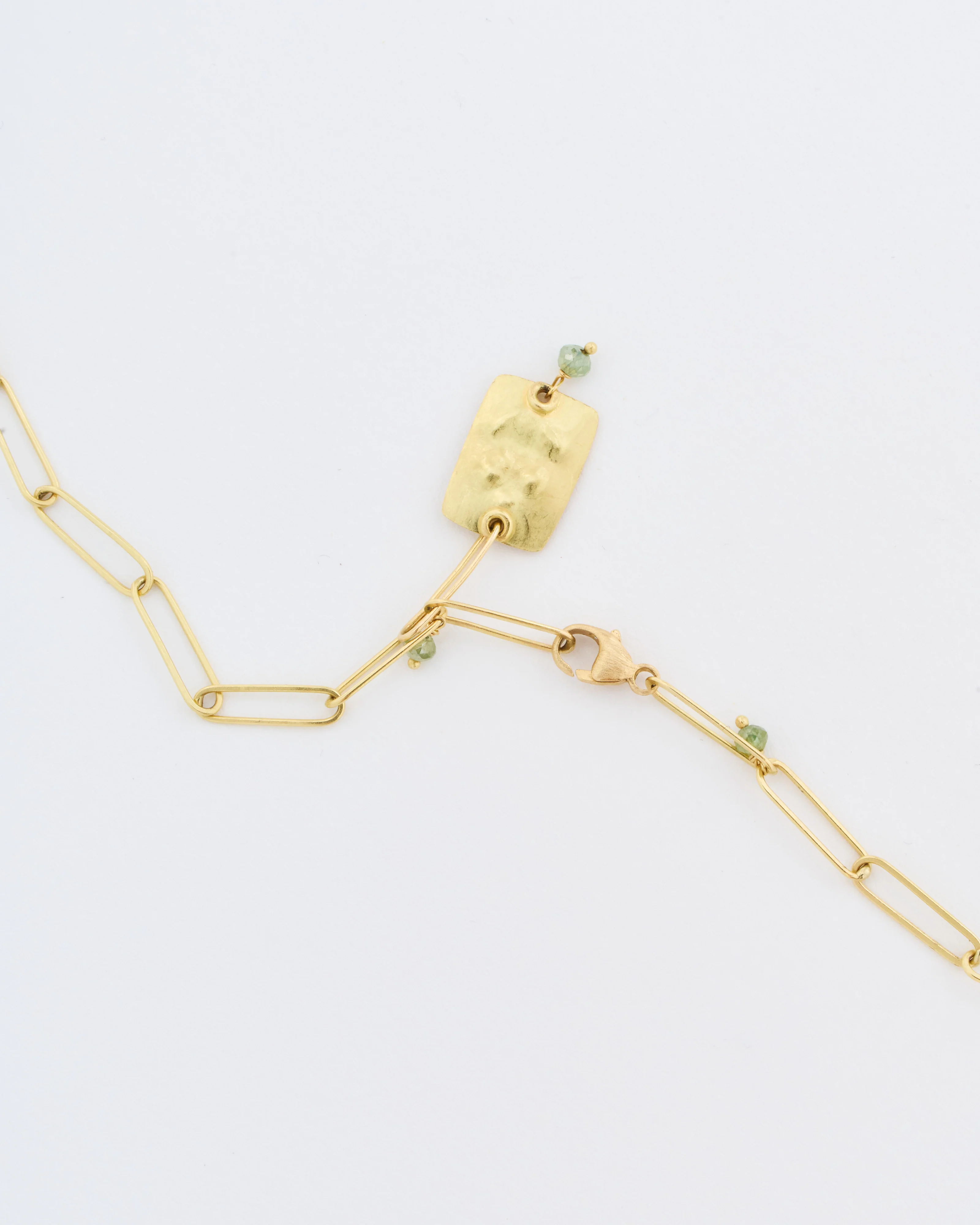 gold chain necklace with green diamonds - Image 5