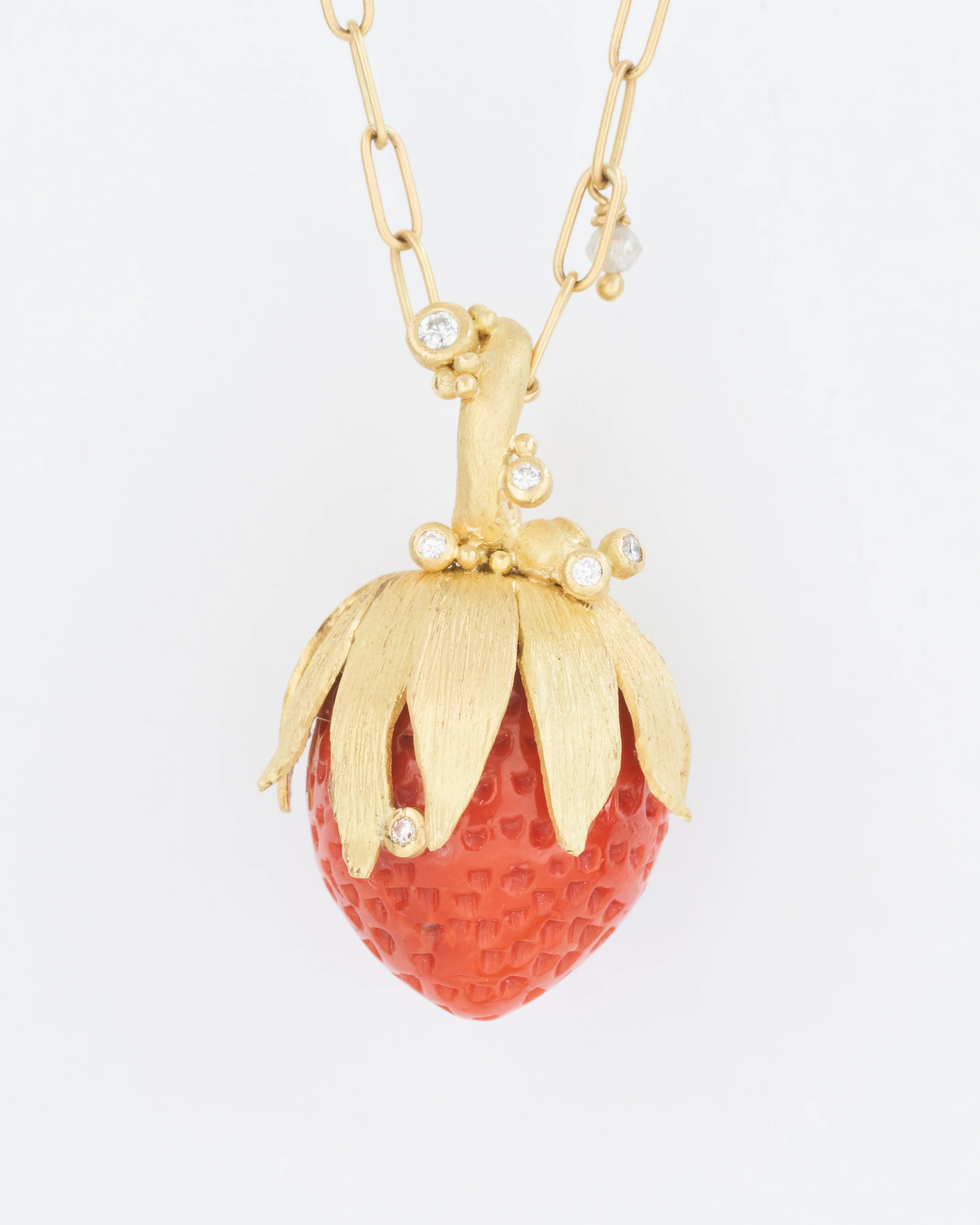 large coral strawberry pendant - Image 2