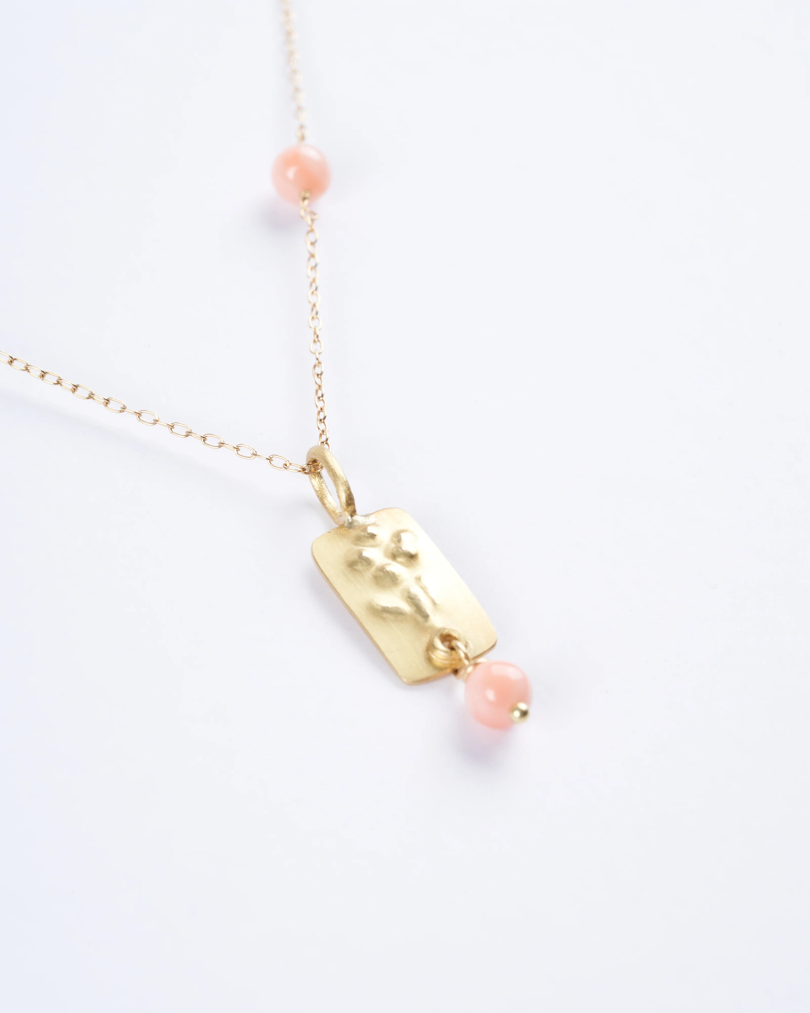 18k yellow gold pendant necklace with coral beads - gold - Image 2
