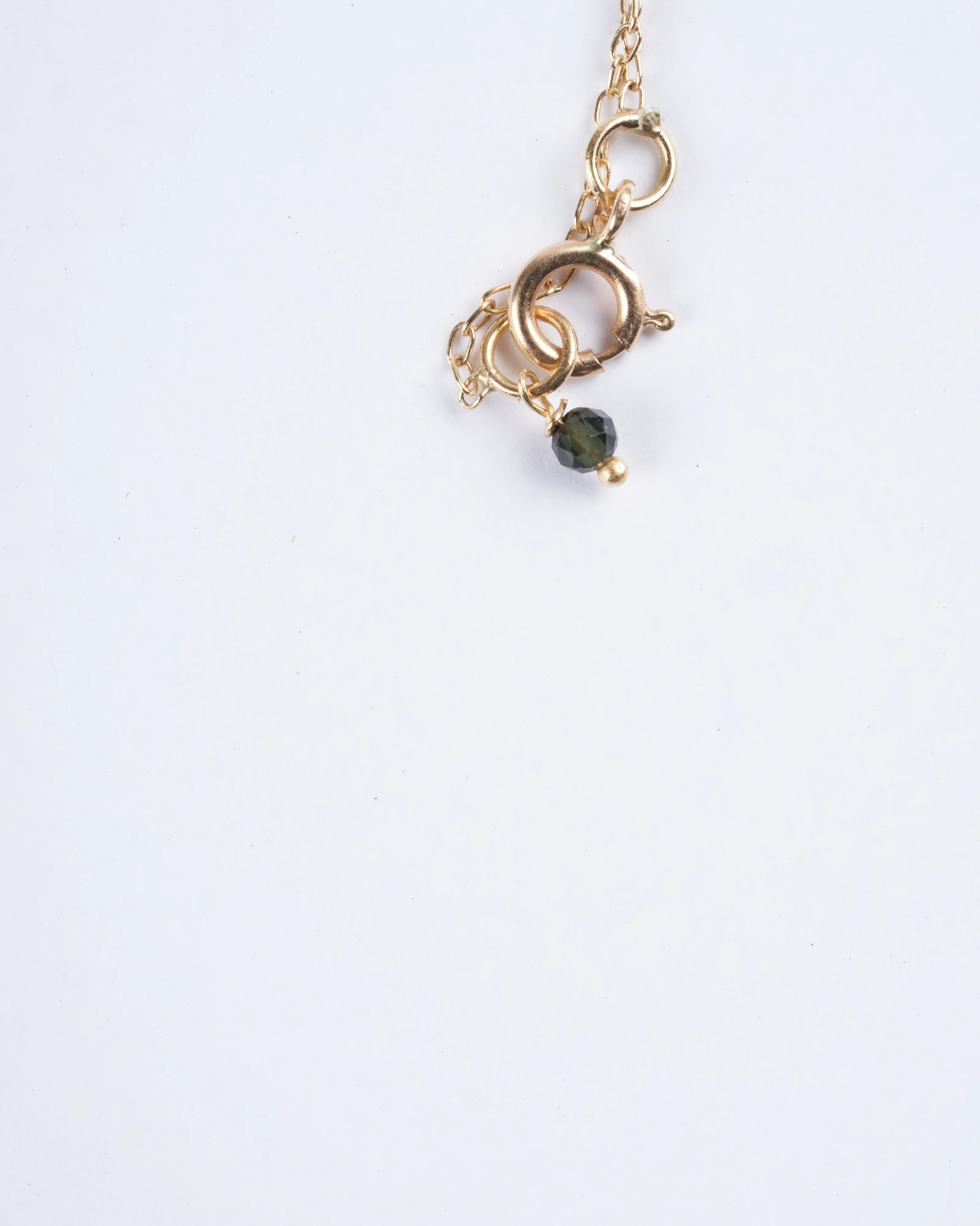 18k yellow gold pendant necklace with coral beads - gold - Image 4