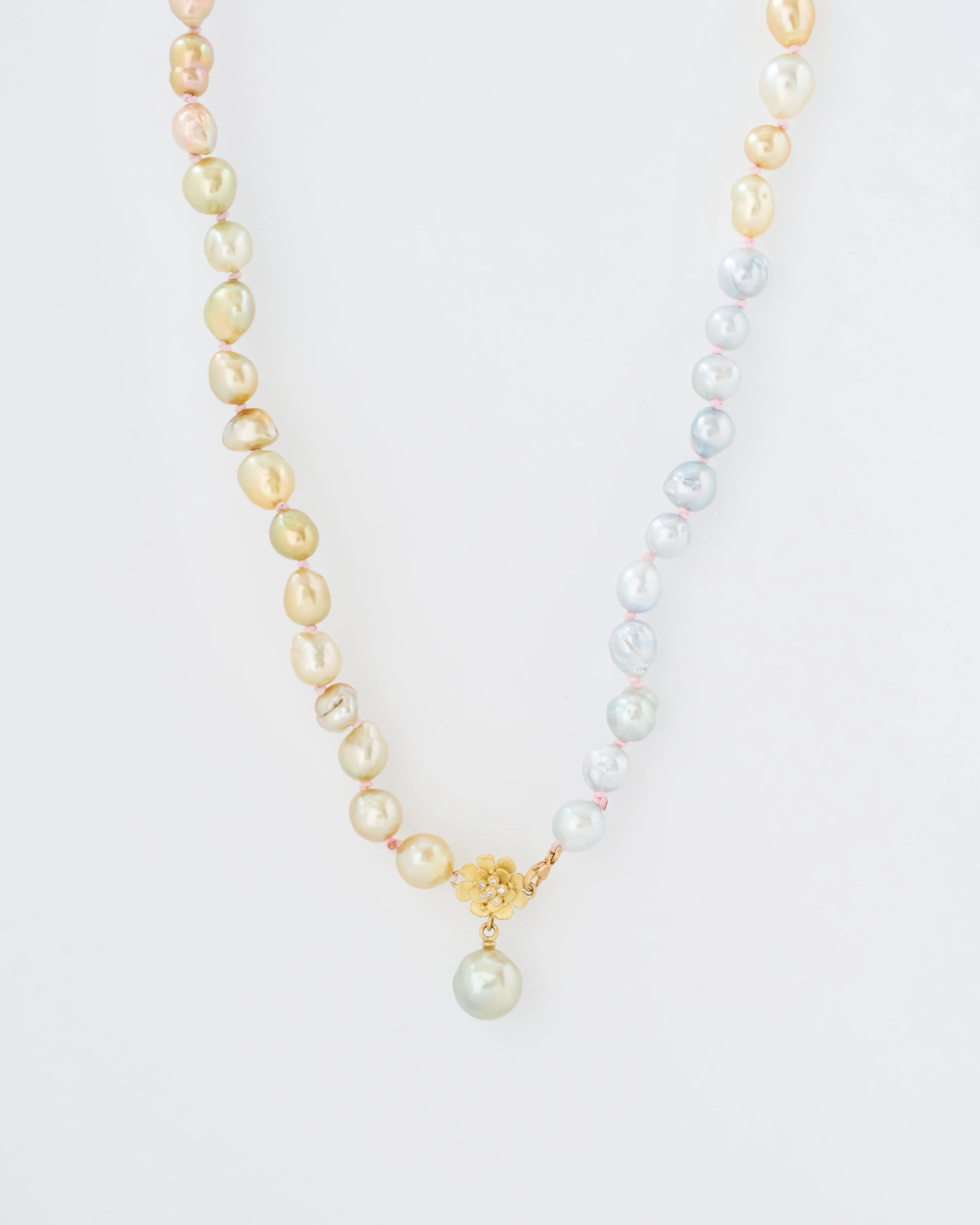 pearl necklace with flower and diamonds