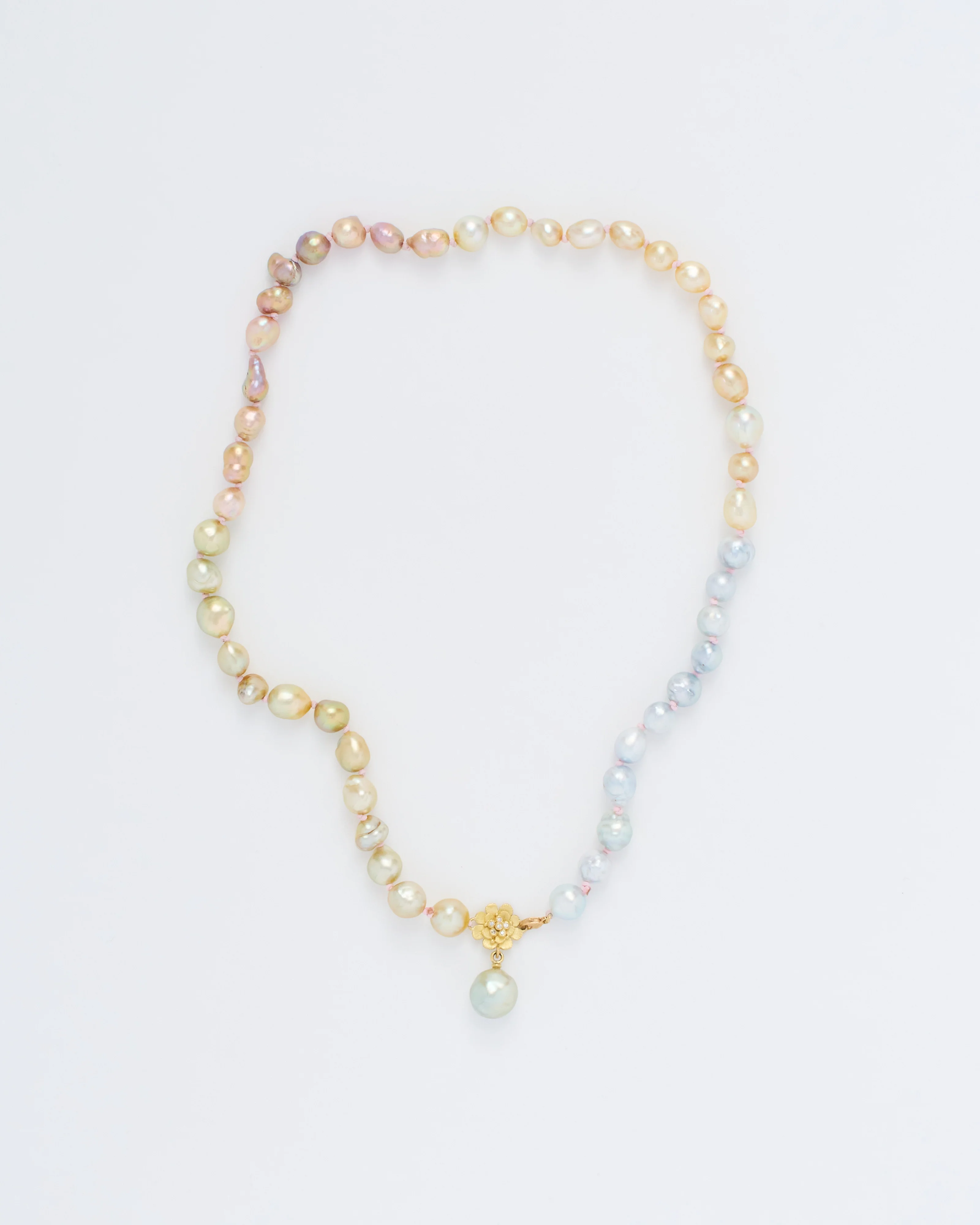pearl necklace with flower and diamonds - Image 3