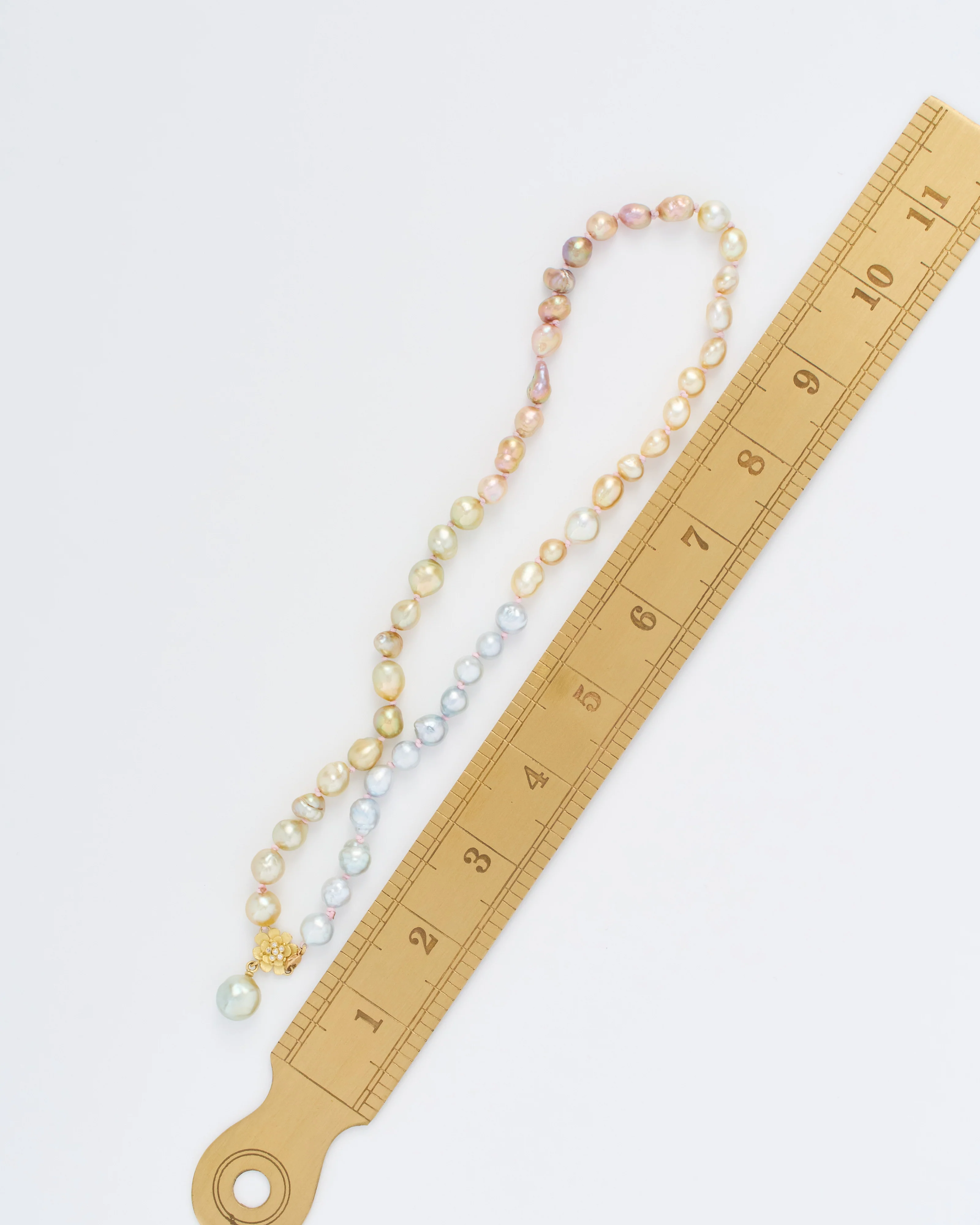 pearl necklace with flower and diamonds - Image 7