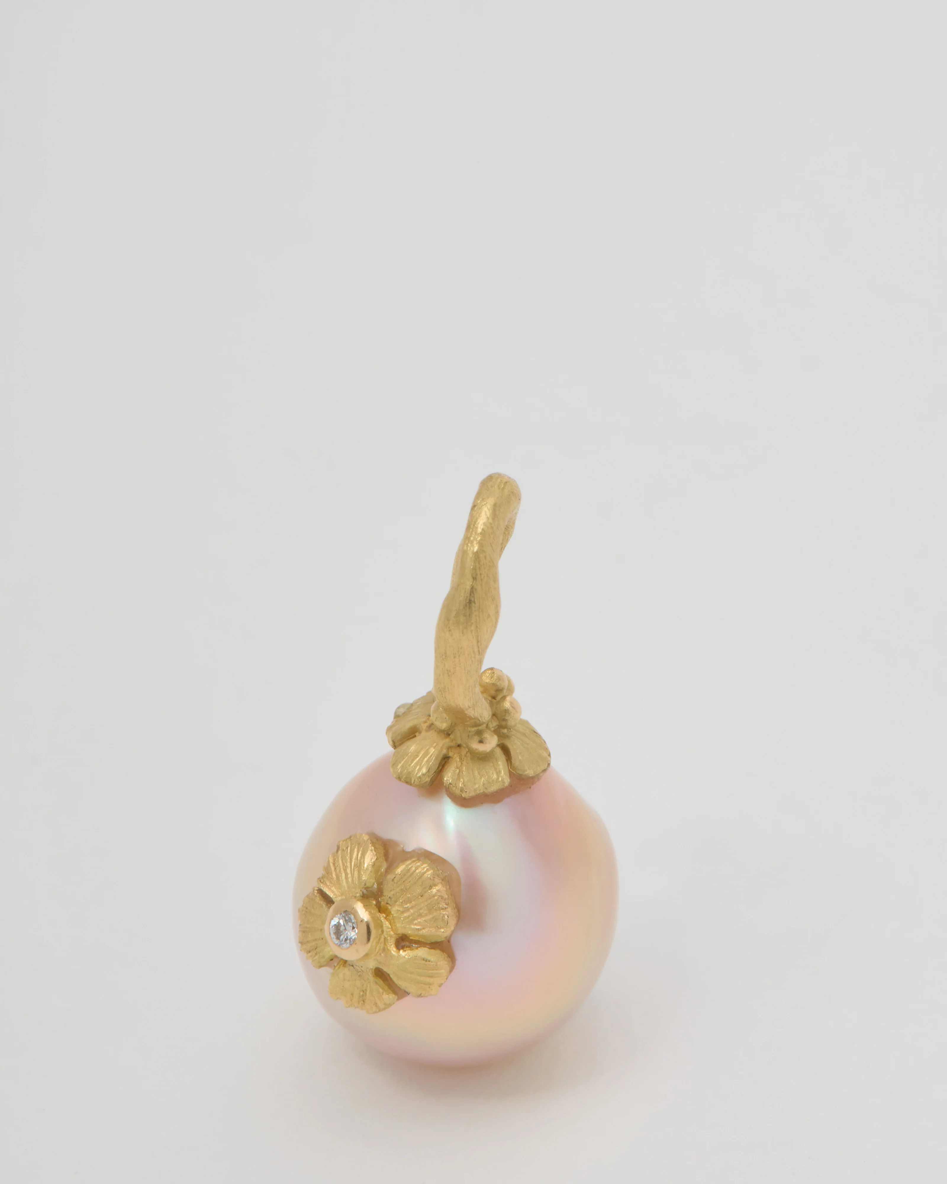 pink fresh water pearl pendant with flower - Image 5