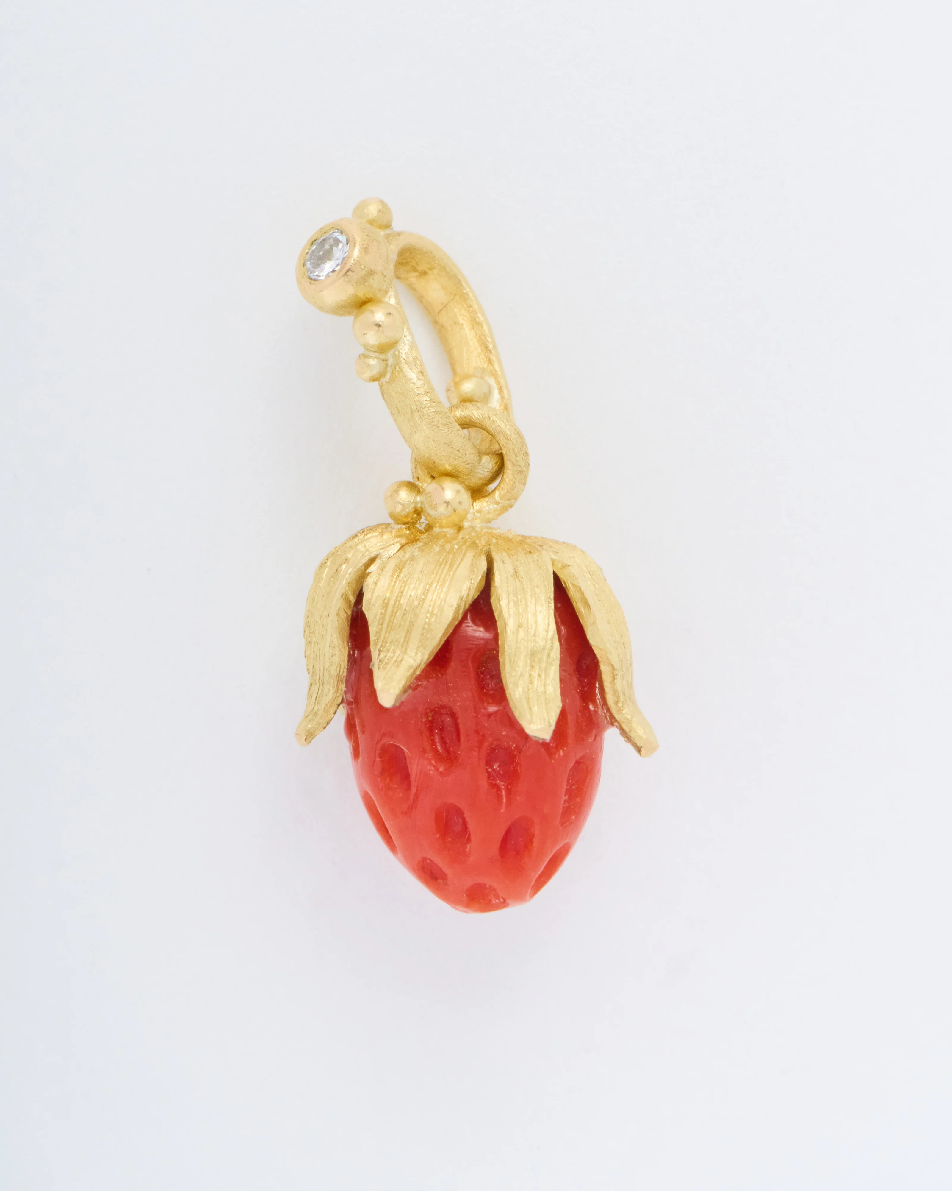 small strawberry pendant with diamond bale - Image 3