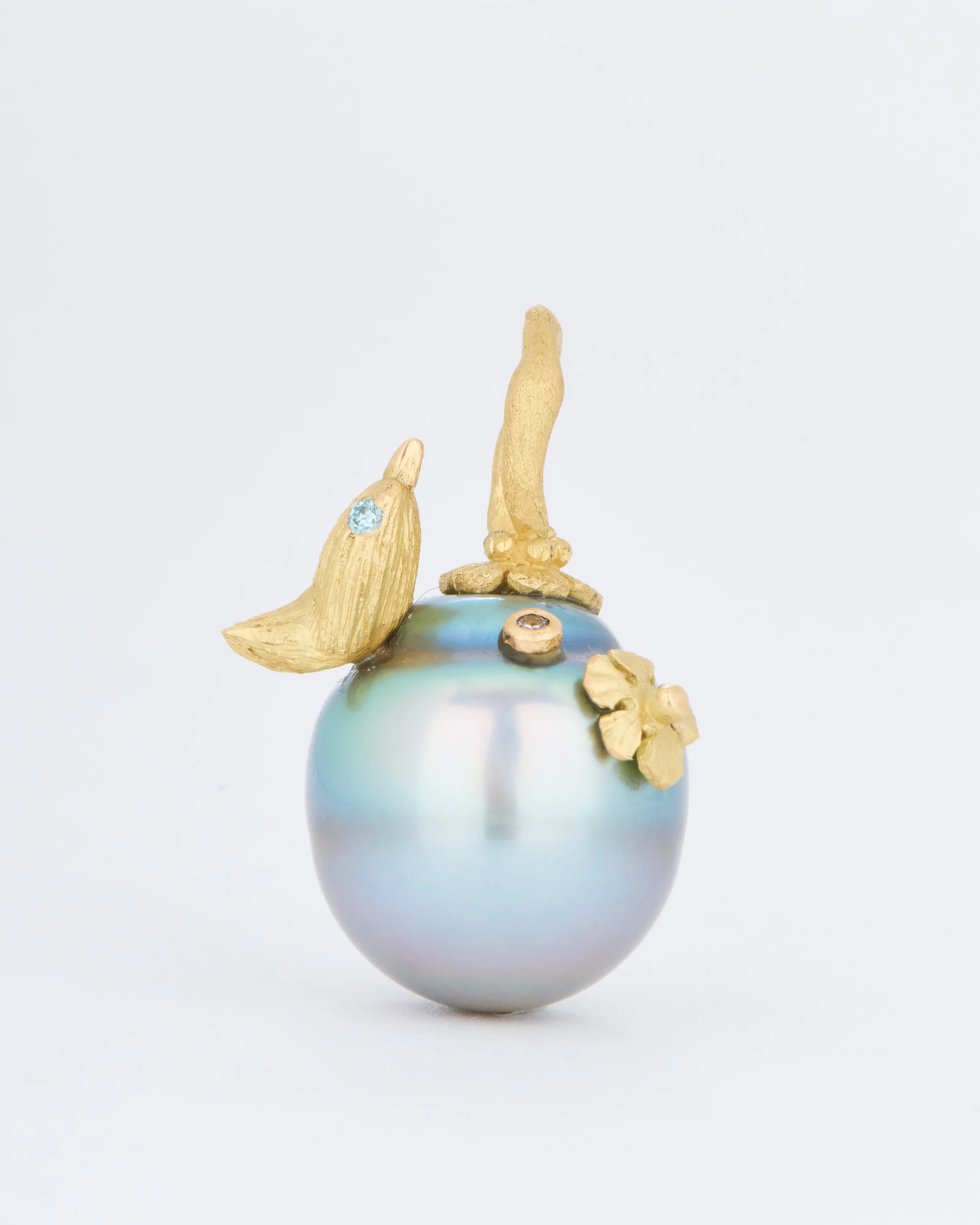 small tahitian pearl pendant with bird