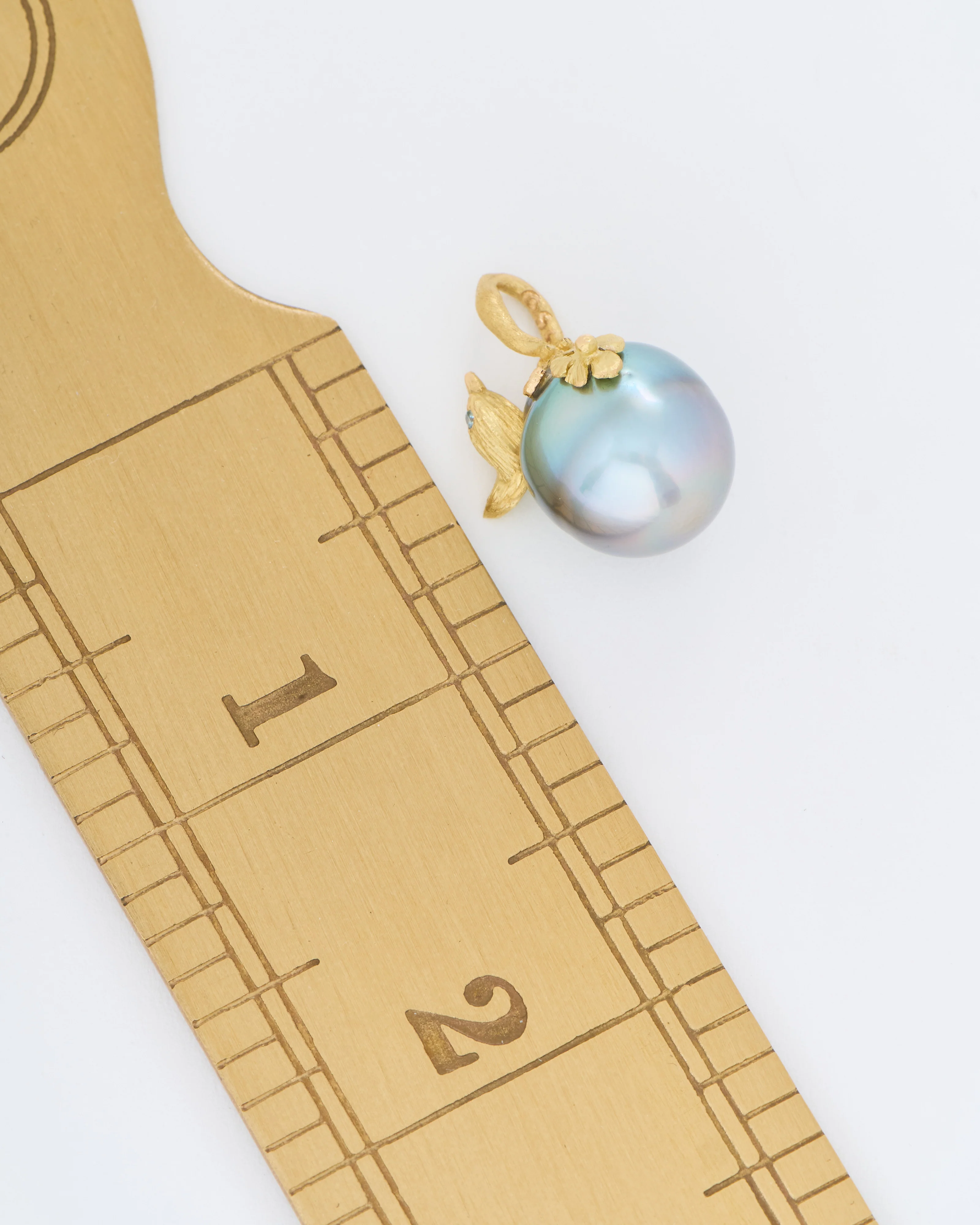small tahitian pearl pendant with bird - Image 5