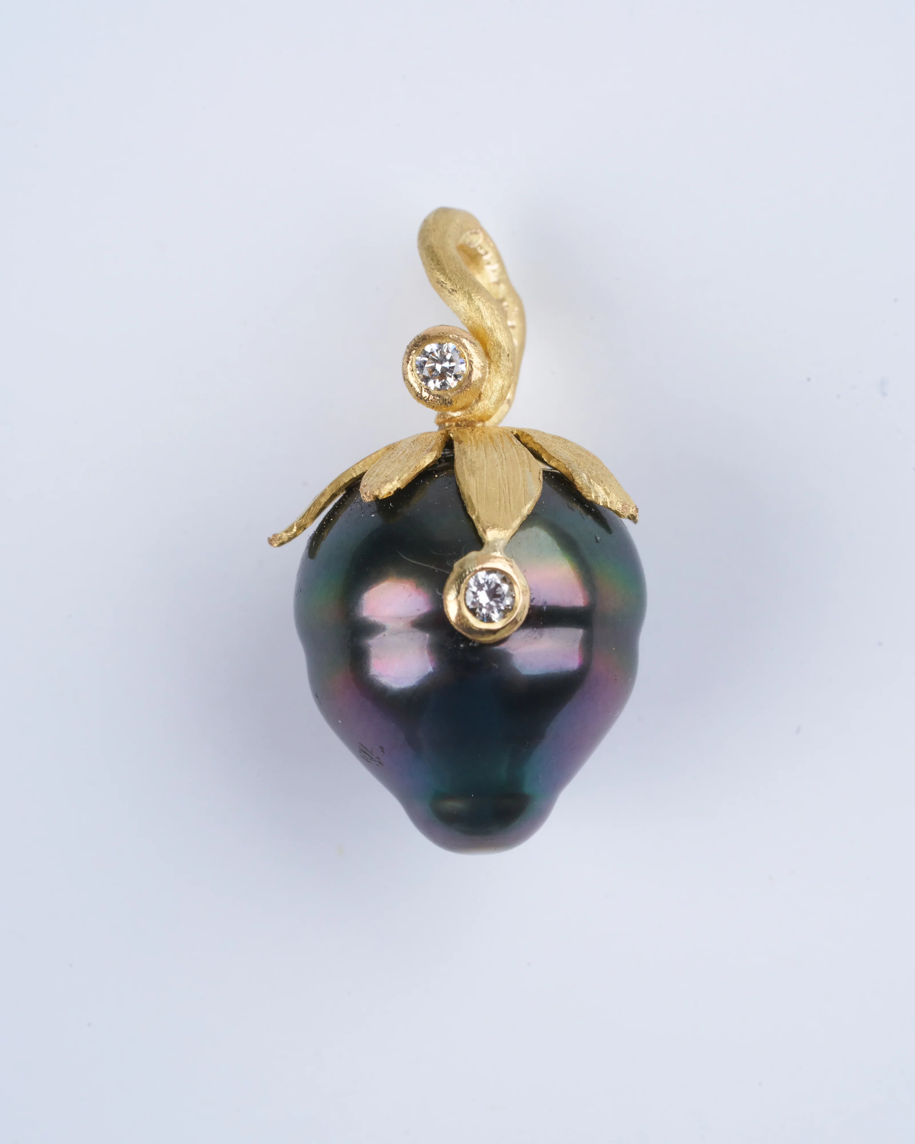 strawberry pearl - green / gold