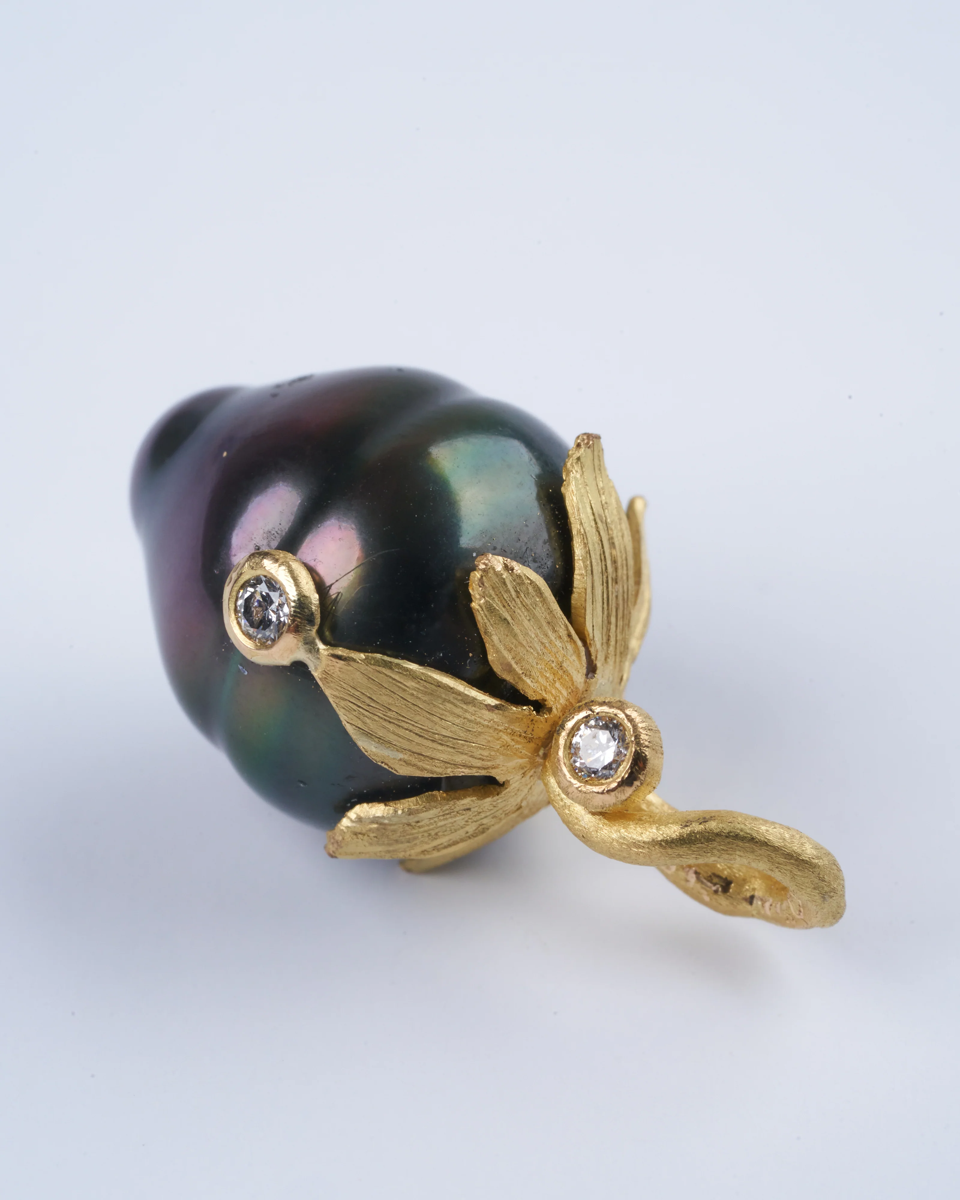 strawberry pearl - green / gold - Image 6