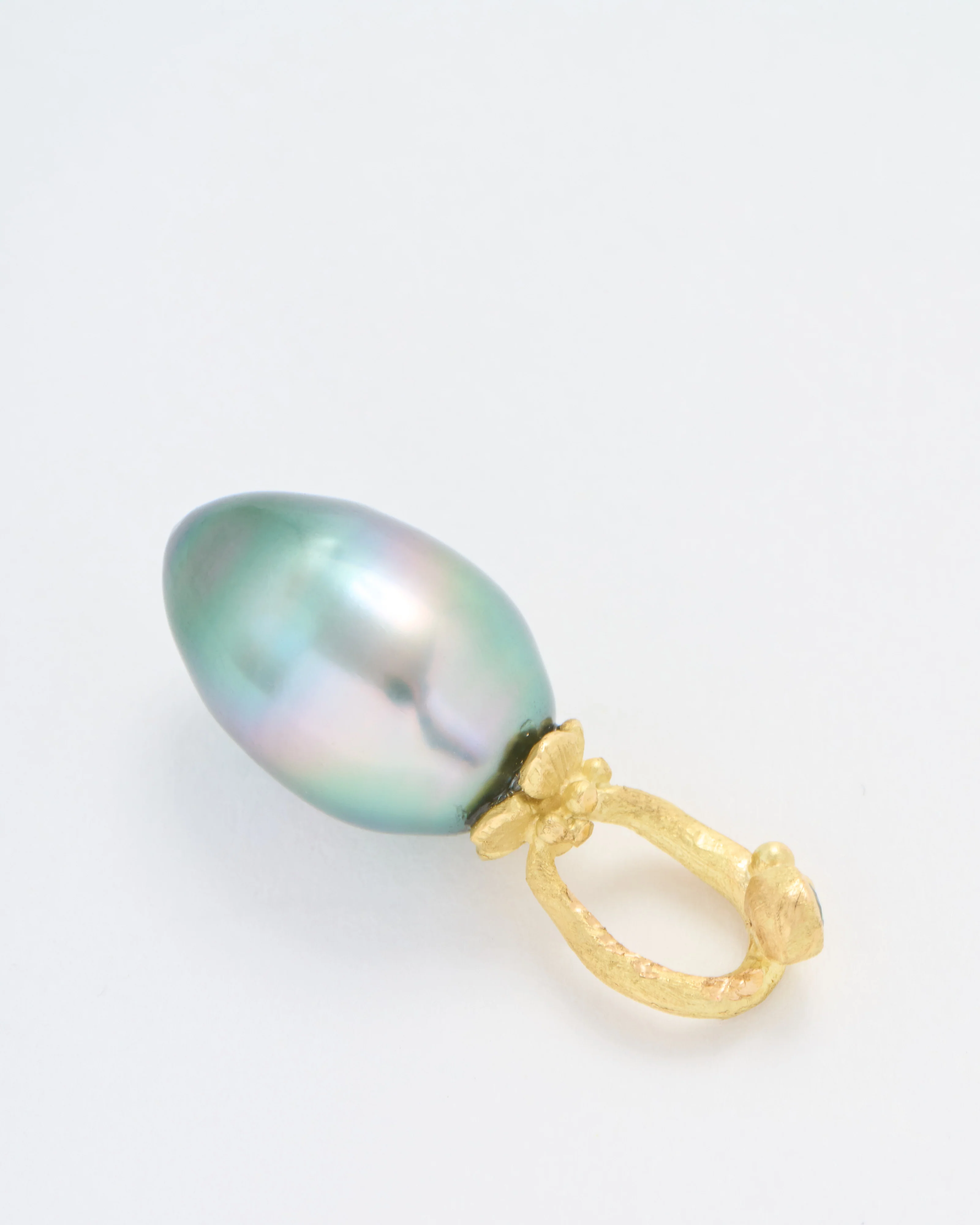 tahiti pearl pendant w/ green diamond - Image 4